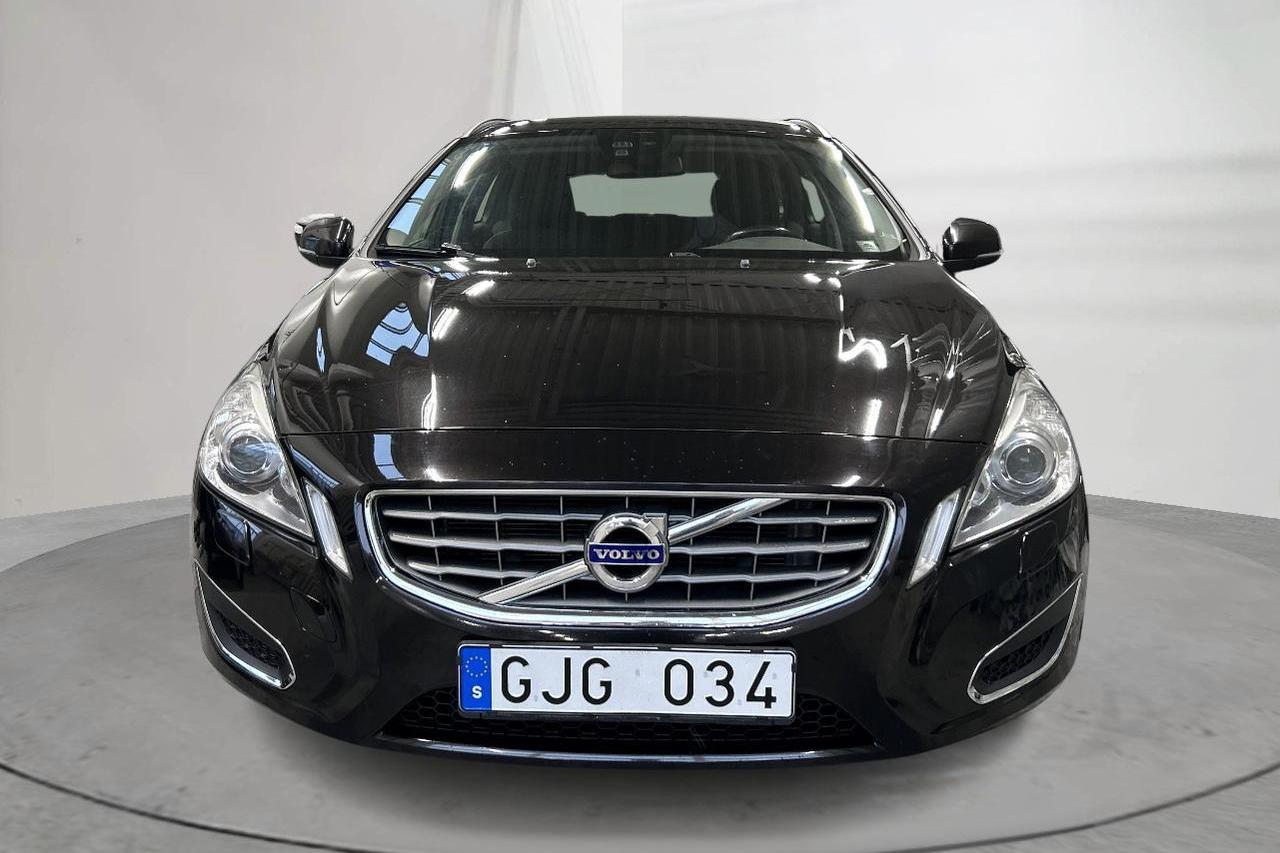 Volvo V60 T3 (150hk) - 150 330 km - Käsitsi - must - 2012