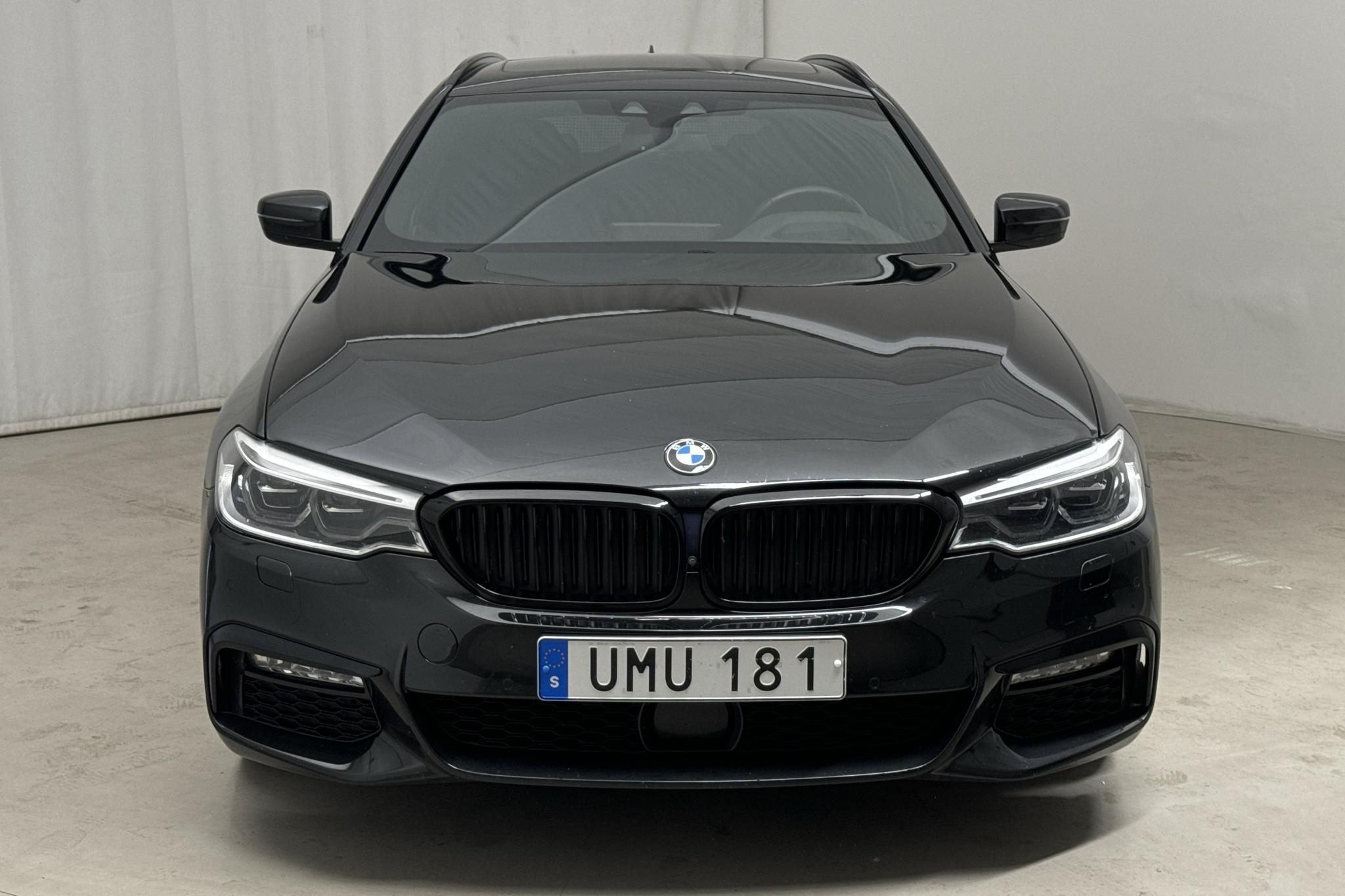 BMW 540i xDrive Touring, G31 (340hk) - 74 810 km - Automatyczna - czarny - 2018