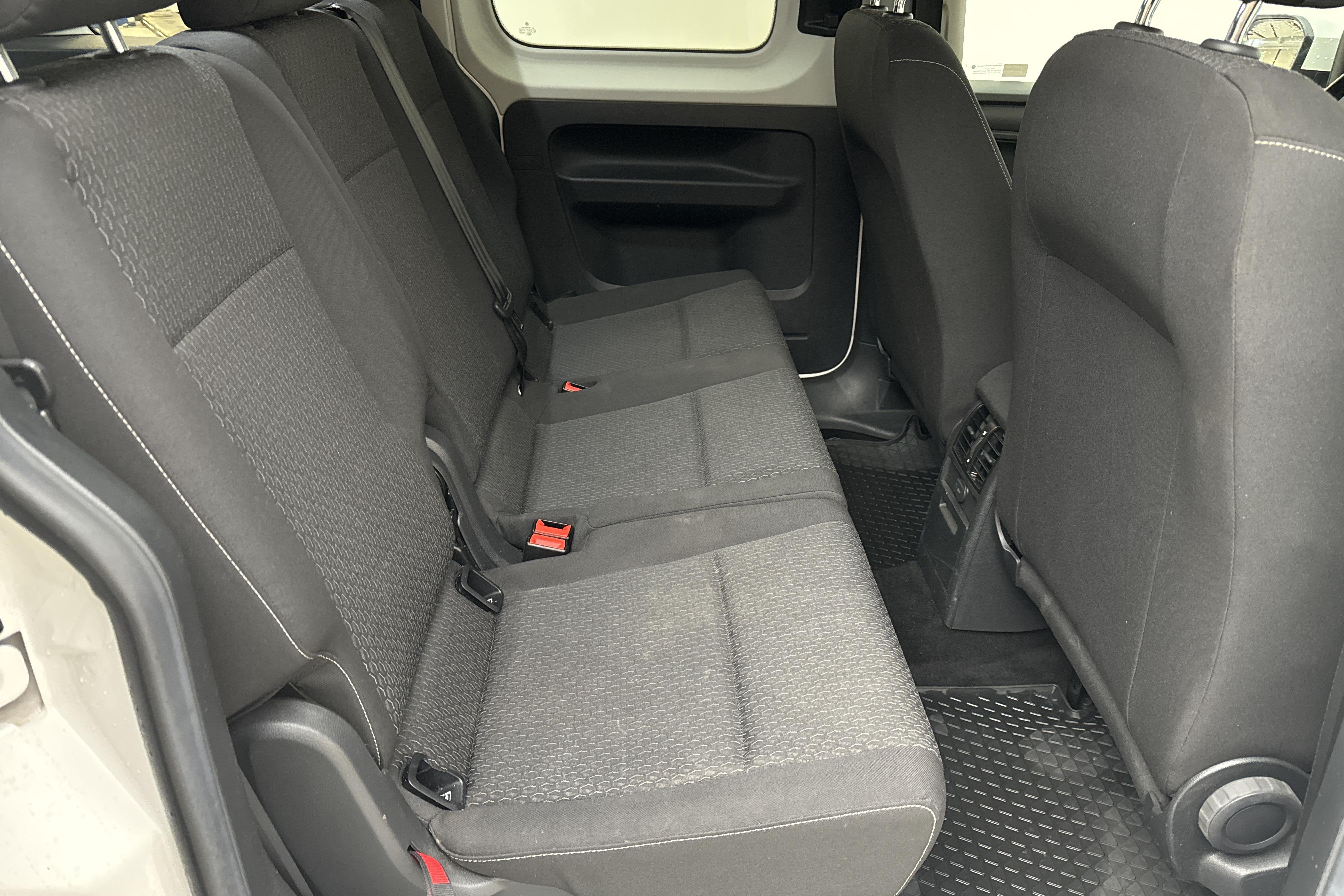 VW Caddy Life 1.4 TGI (110hk) - 158 500 km - Automatyczna - biały - 2018