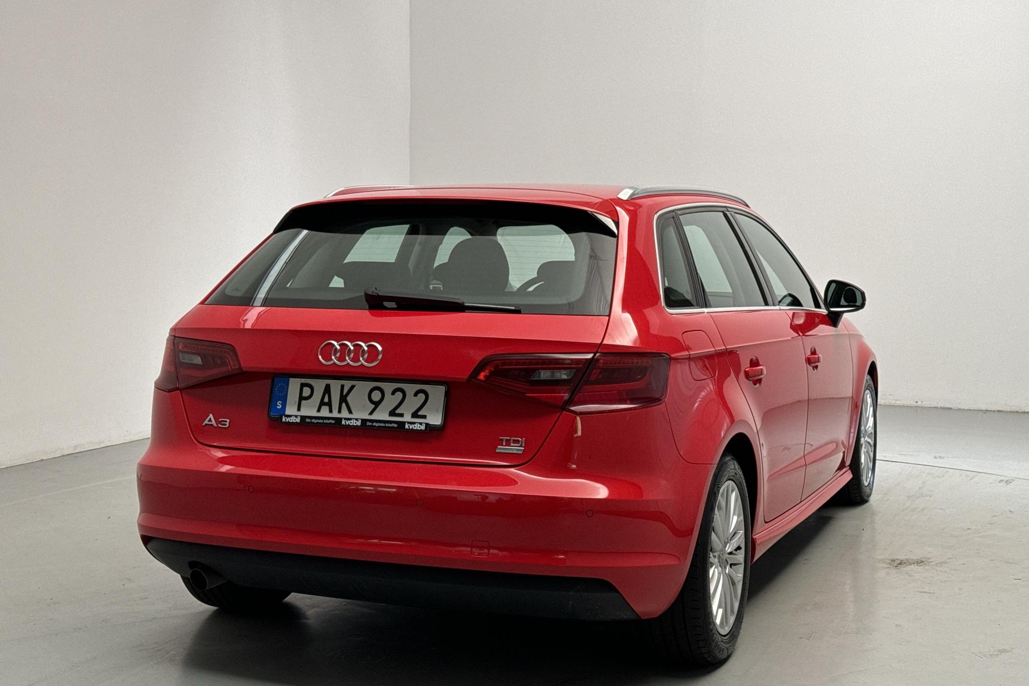 Audi A3 1.6 TDI Sportback (110hk) - 117 940 km - Käsitsi - punane - 2016