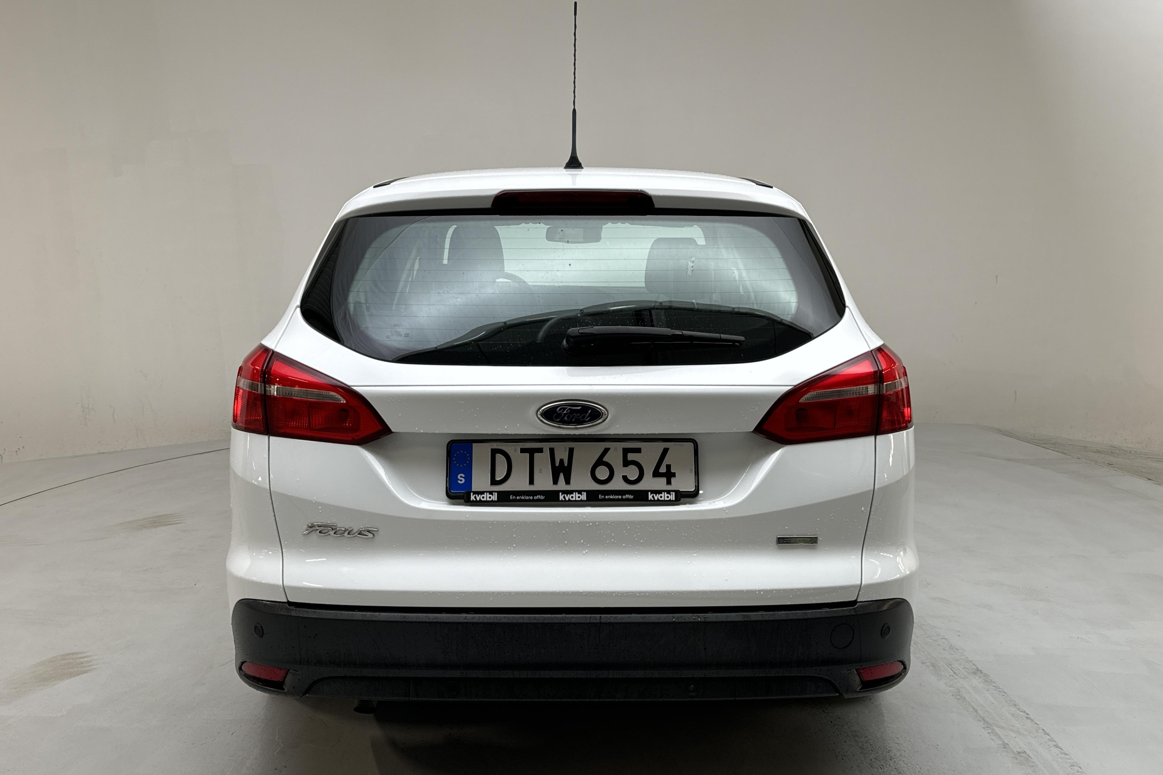 Ford Focus 1.0 EcoBoost Kombi (125hk) - 119 410 km - Käsitsi - valge - 2015