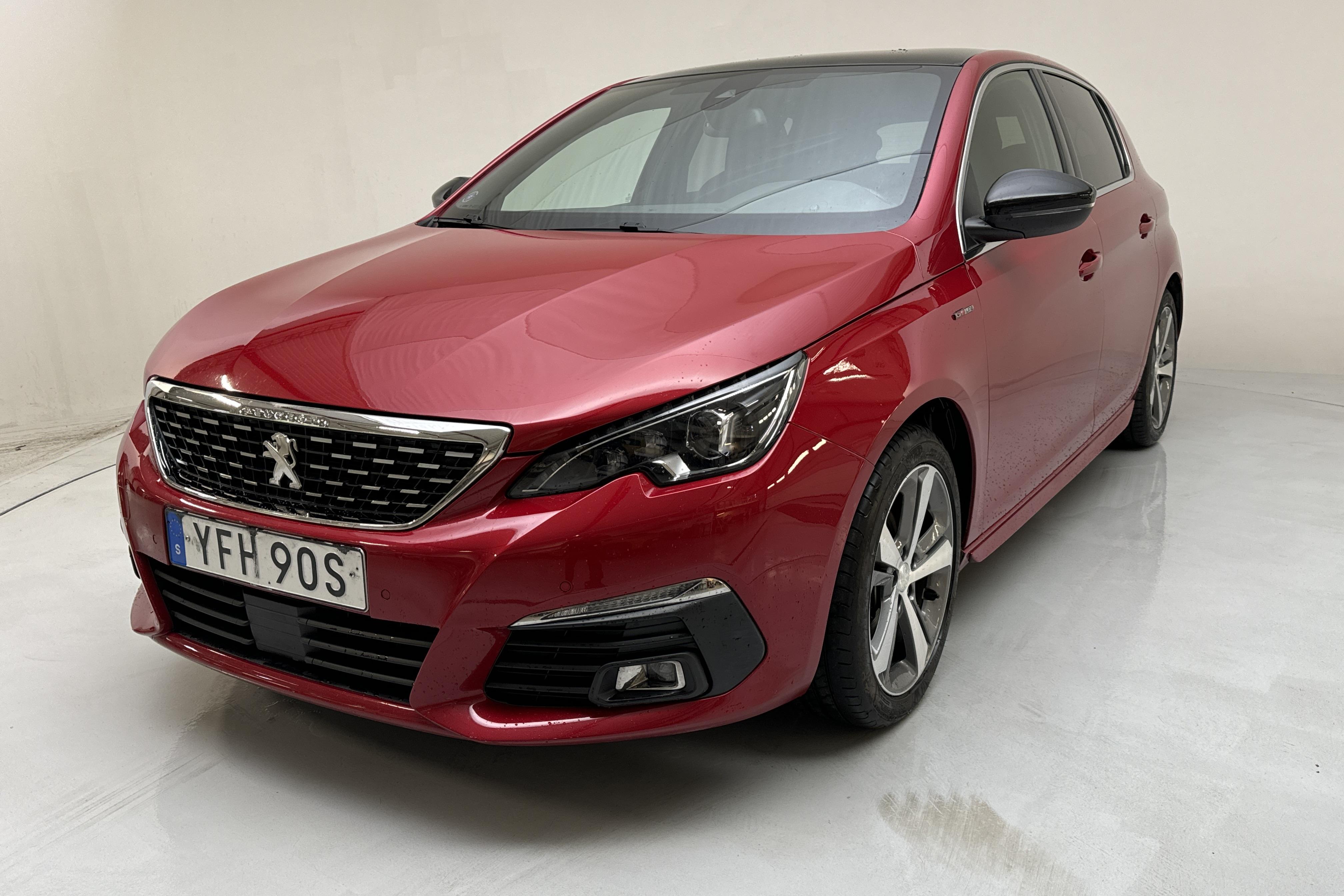 Peugeot 308 BlueHDi 5dr (130hk) - 119 430 km - Automatyczna - czerwony - 2020