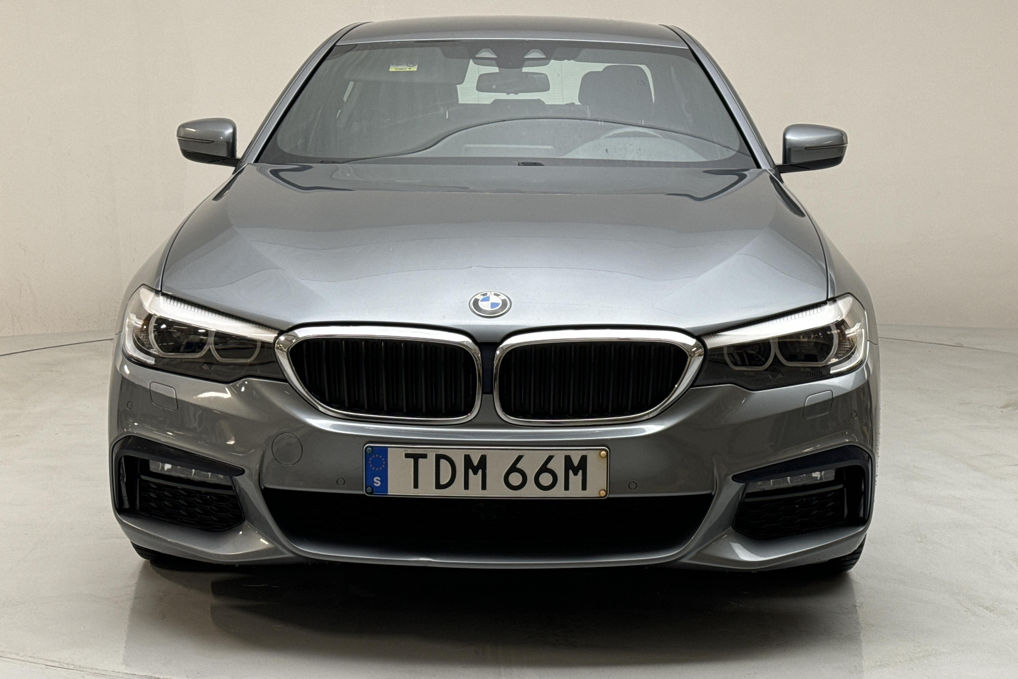 BMW 530e xDrive iPerformance Sedan, G30 12kWh (252hk) - 9 742 mil - Automat - blå - 2020