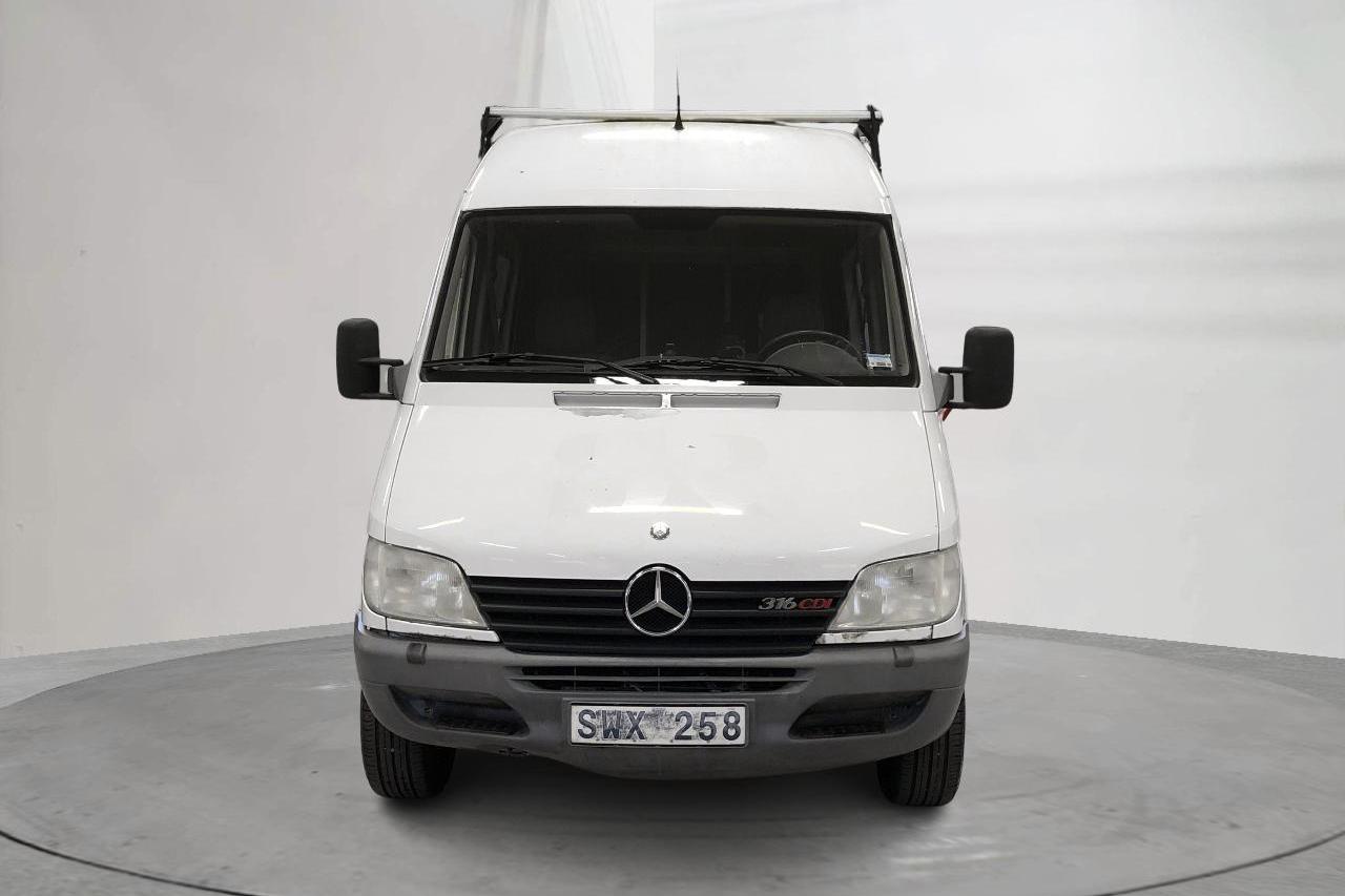 Mercedes Sprinter 316 CDI (156hk) - 96 320 km - Automaattinen - valkoinen - 2002