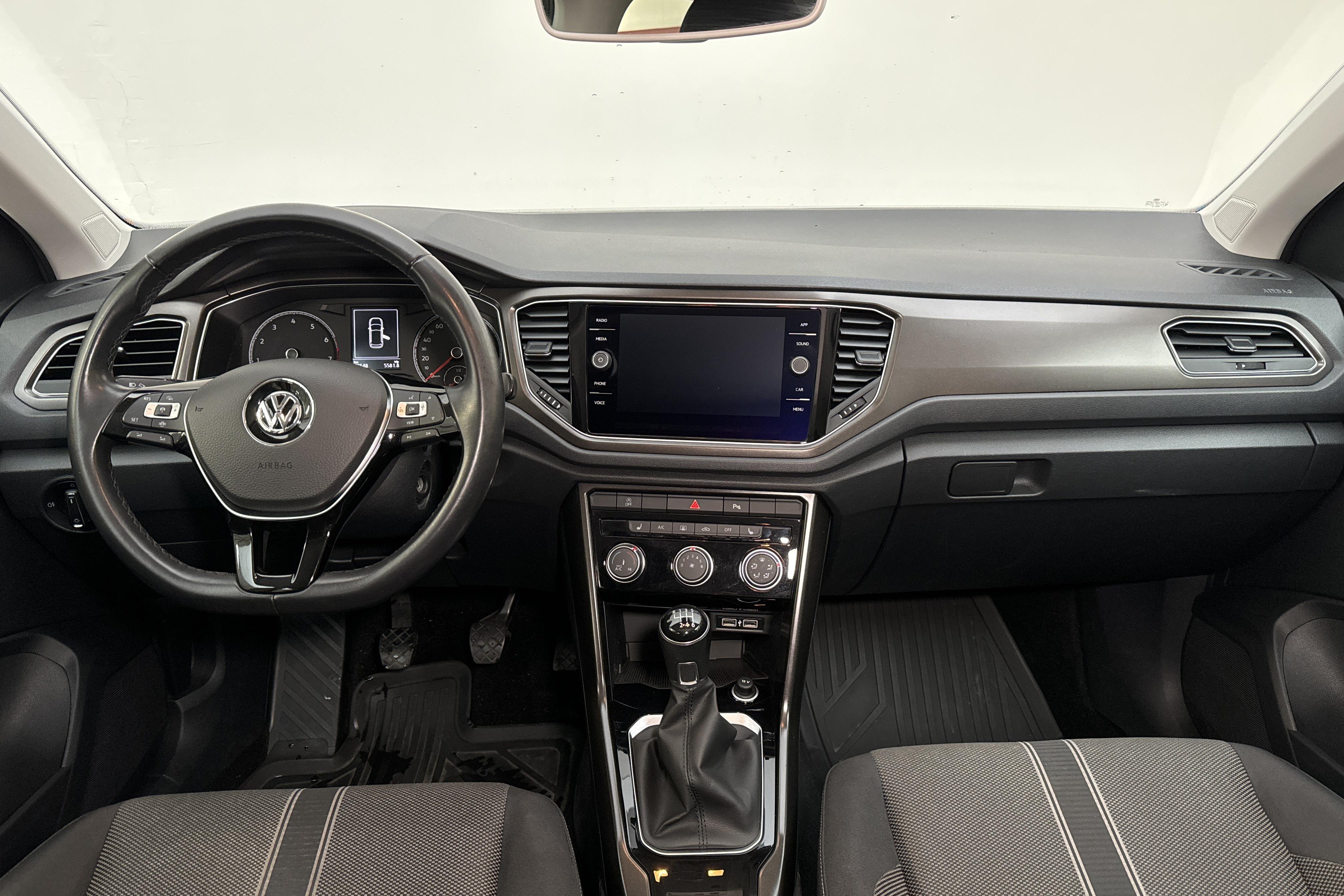 VW T-Roc 1.0 TSI (115hk) - 48 540 km - Käsitsi - Dark Grey - 2019