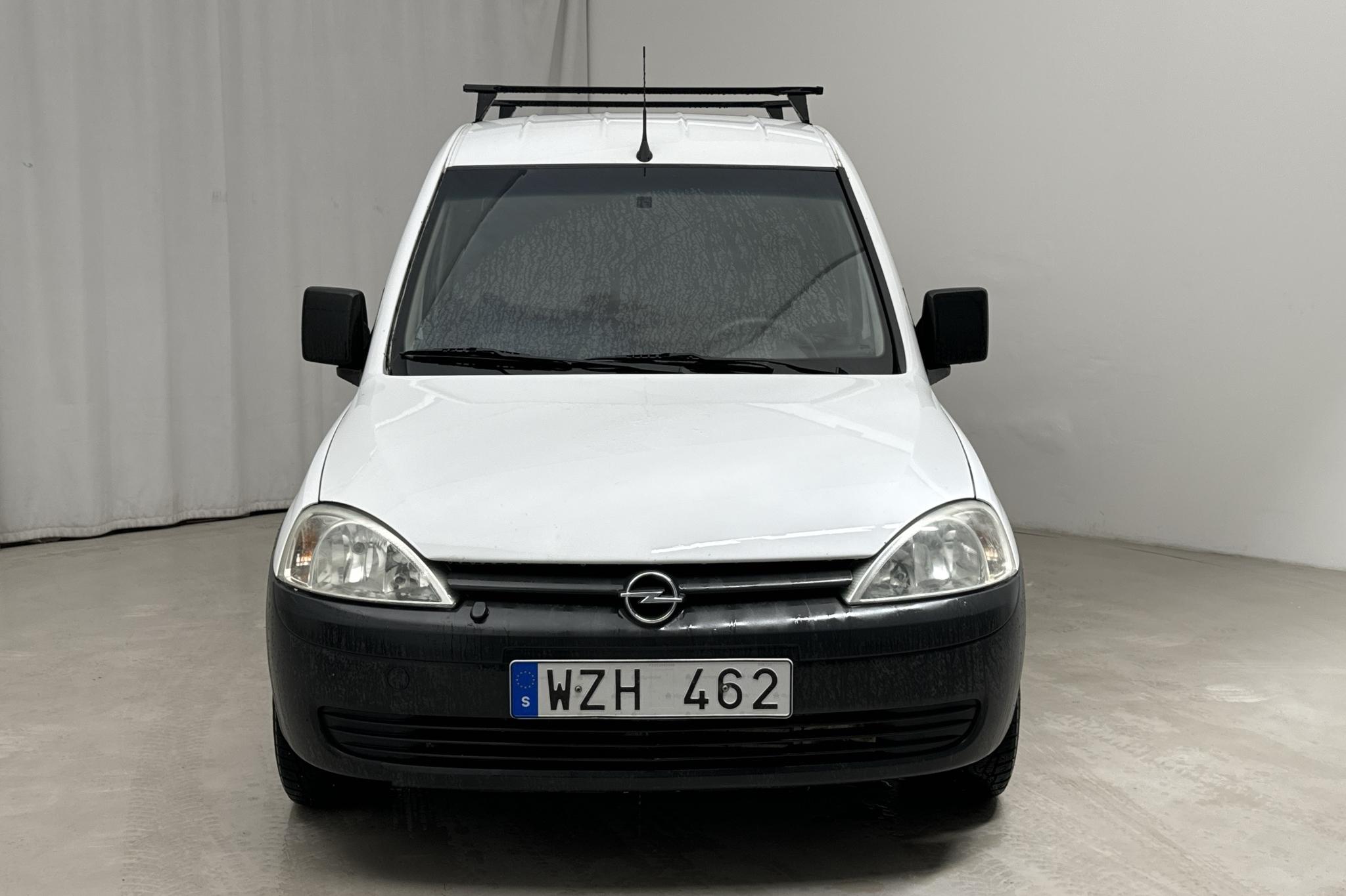 Opel Combo 1.7 CDTI Skåp (100hk) - 45 230 km - Manualna - biały - 2005