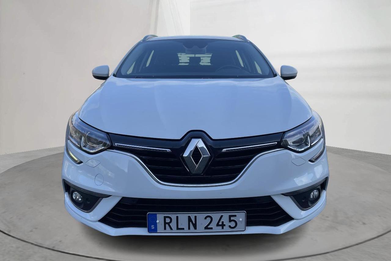 Renault Mégane 1.2 TCe Sport Tourer (130hk) - 96 200 km - Käsitsi - valge - 2017