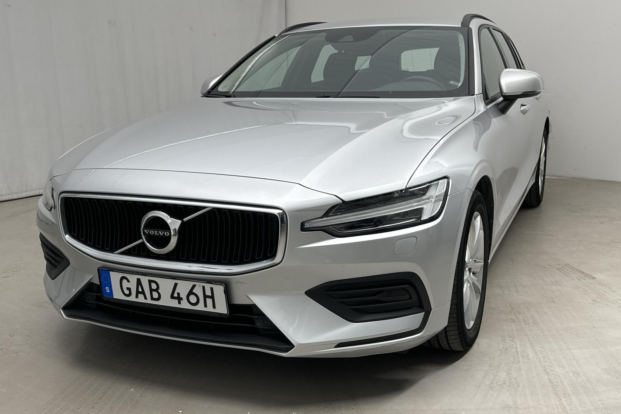 Volvo V60 D3 (150hk) - 73 470 km - Automatic - silver - 2020