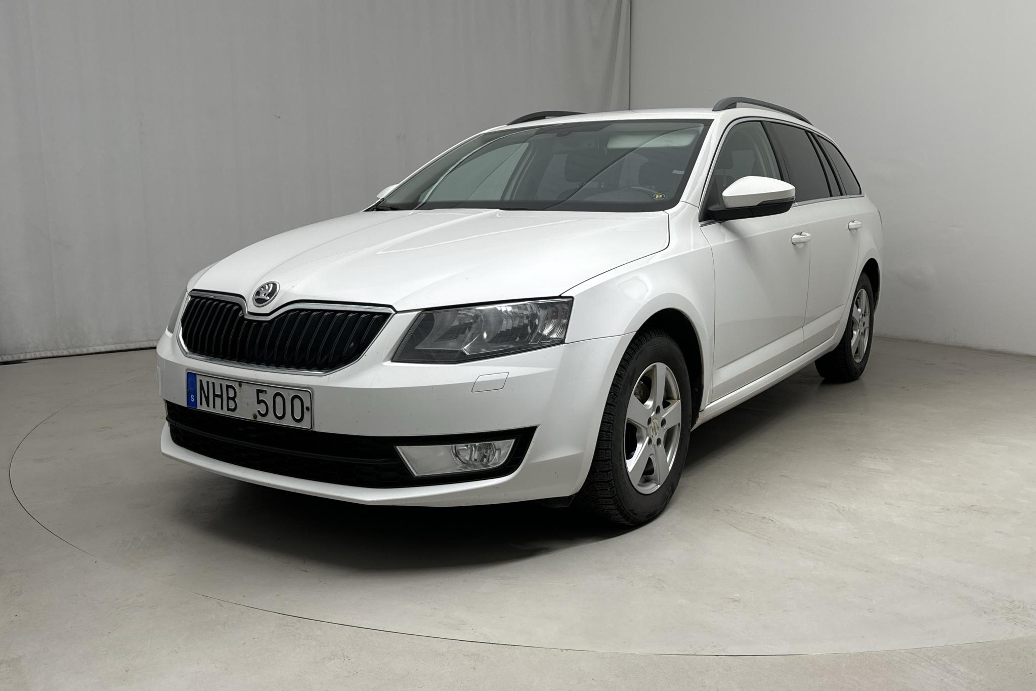 Skoda Octavia III 1.6 TDI CR Combi (105hk) - 206 180 km - Manual - white - 2014