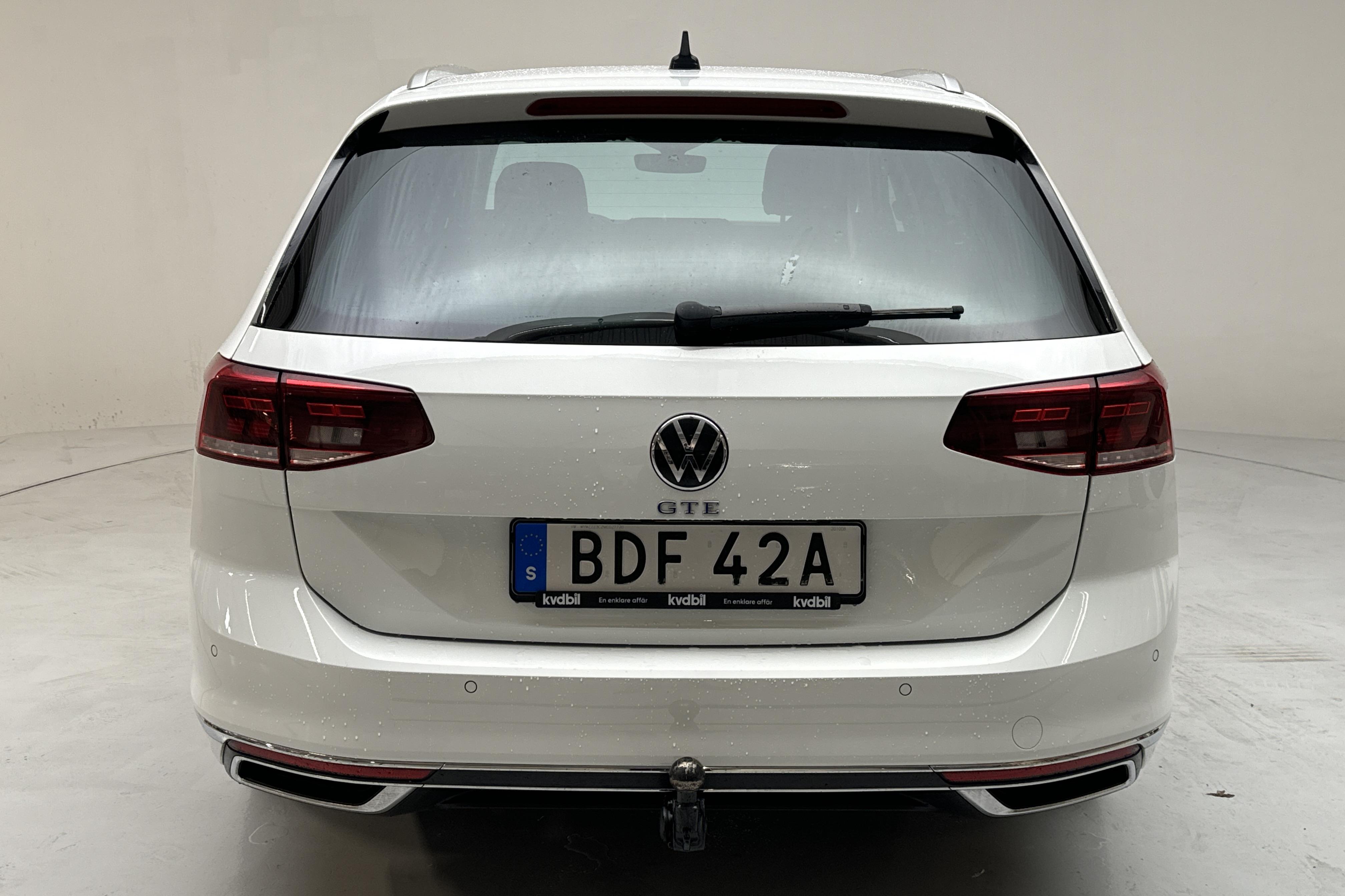 VW Passat 1.4 GTE Sportscombi (218hk) - 48 740 km - Automatic - white - 2021