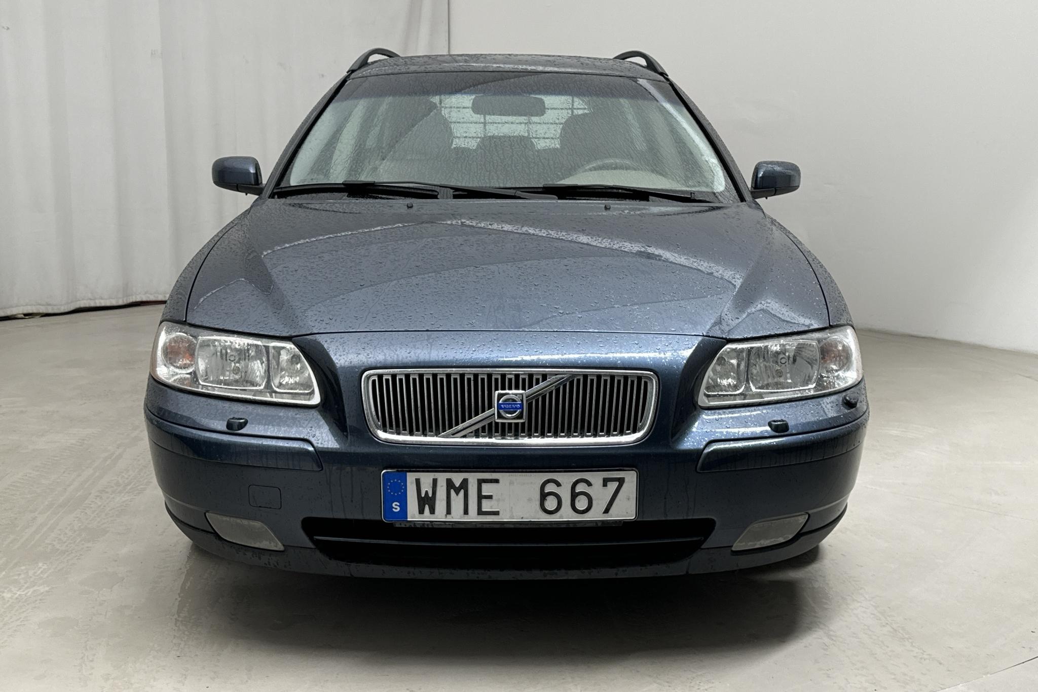 Volvo V70 2.4 (140hk) - 101 580 km - Käsitsi - sinine - 2005