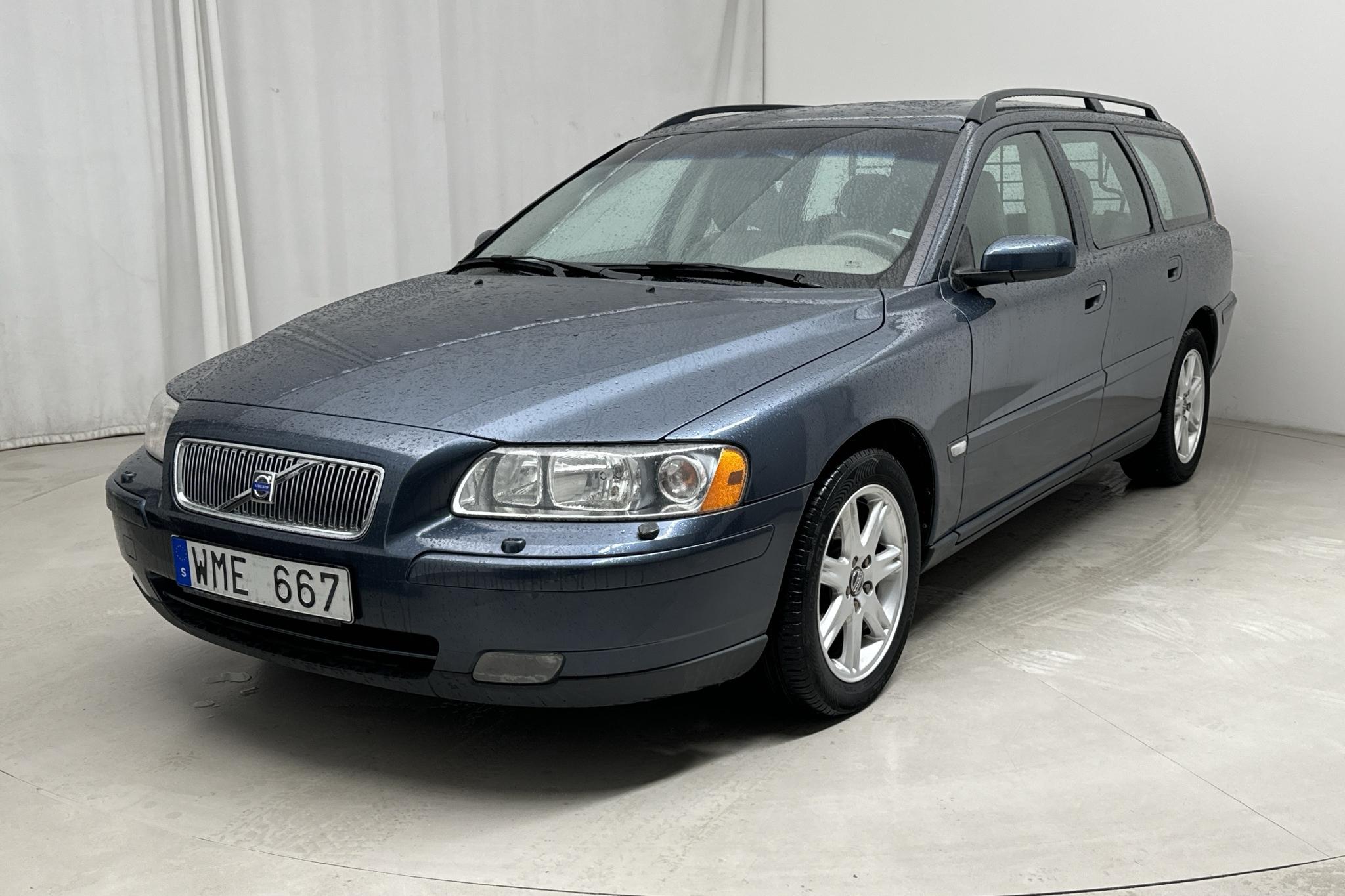 Volvo V70 2.4 (140hk) - 10 158 mil - Manuell - blå - 2005