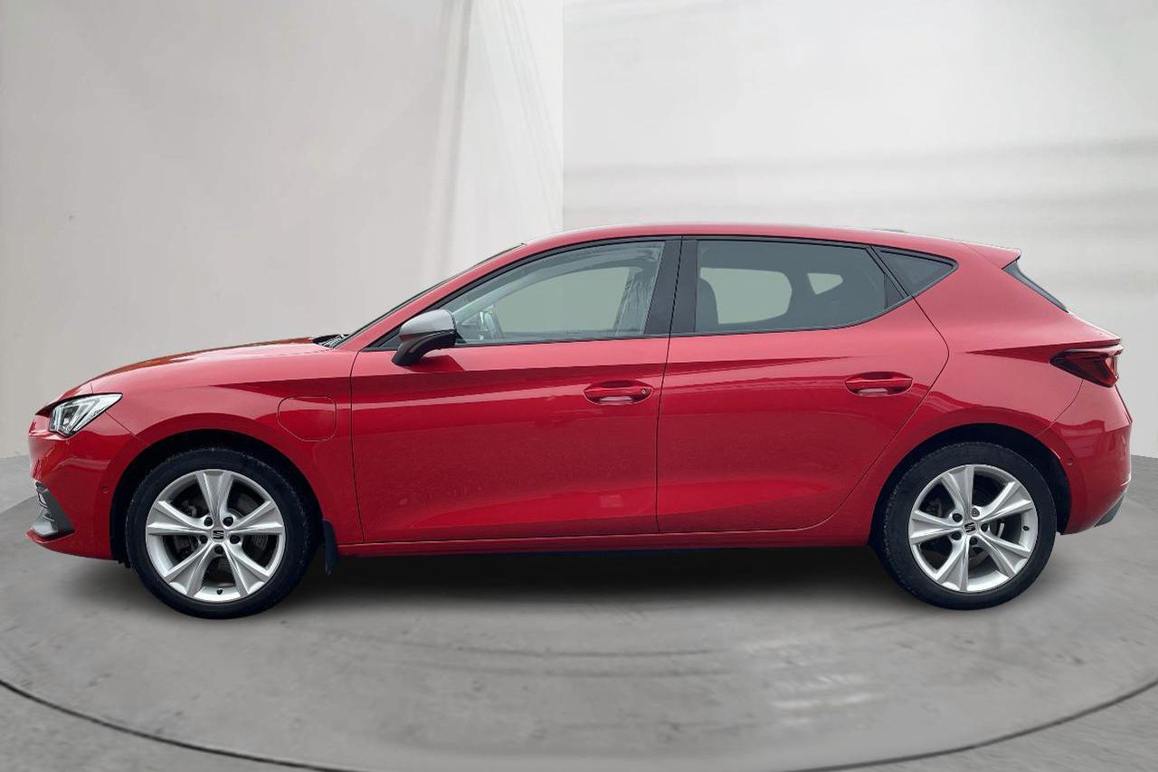 Seat Leon 1.4 e-Hybrid Plug-in (204hk) - 46 860 km - Automatyczna - czerwony - 2022