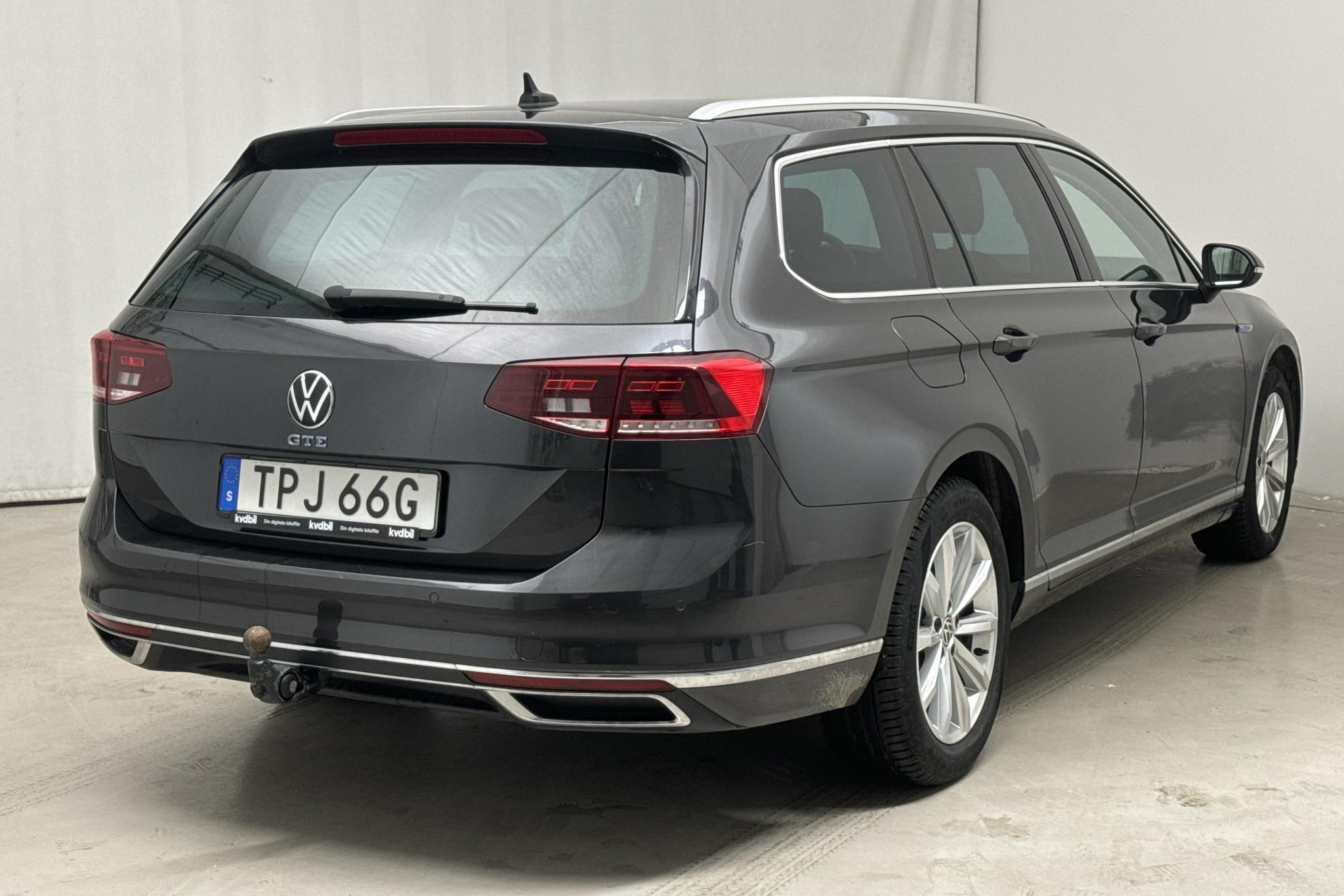 VW Passat 1.4 GTE Sportscombi (218hk) - 5 999 mil - Automat - Dark Grey - 2021