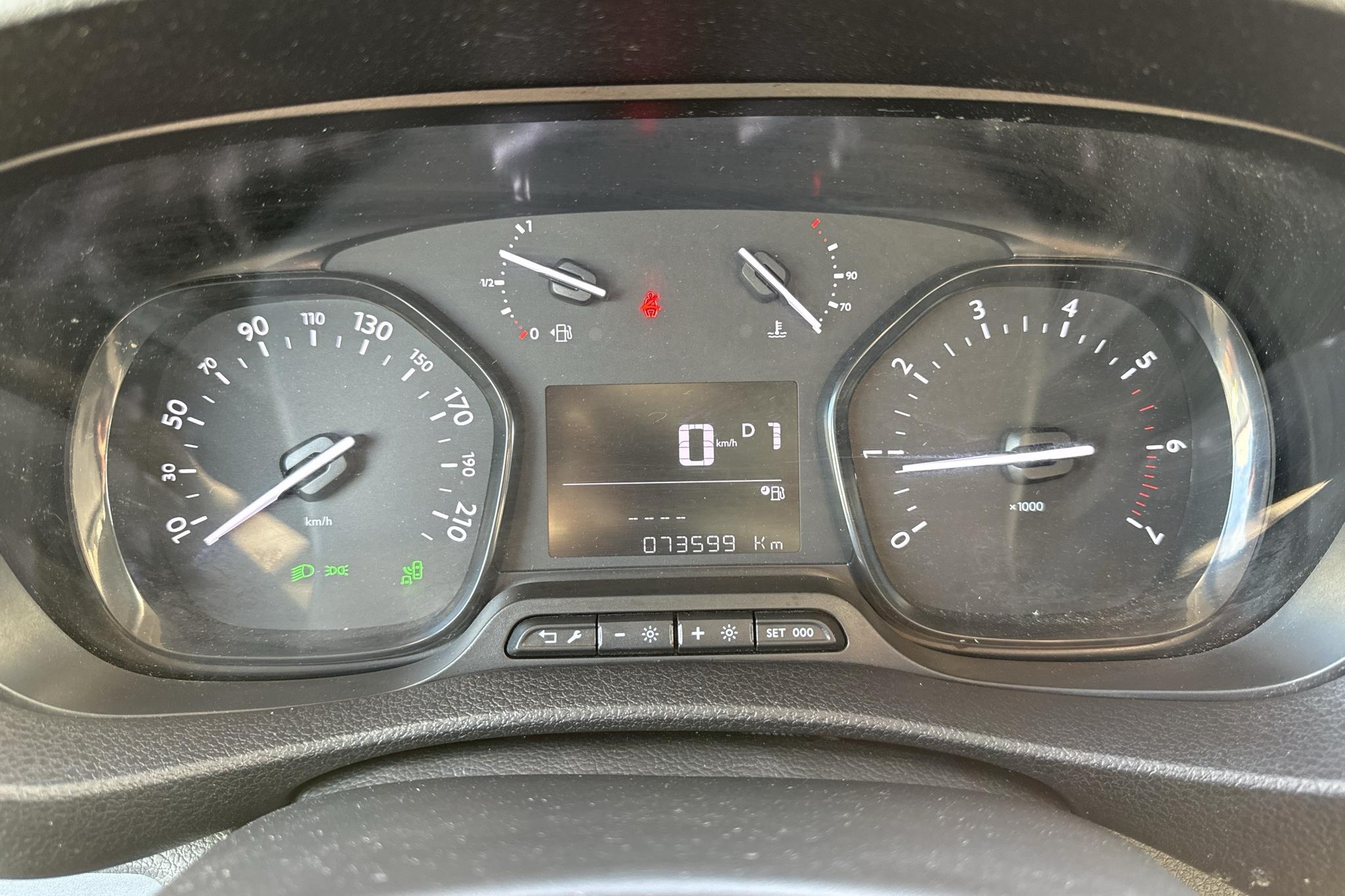 Peugeot Expert BlueHDi Skåp (122hk) - 73 600 km - Automaatne - valge - 2020