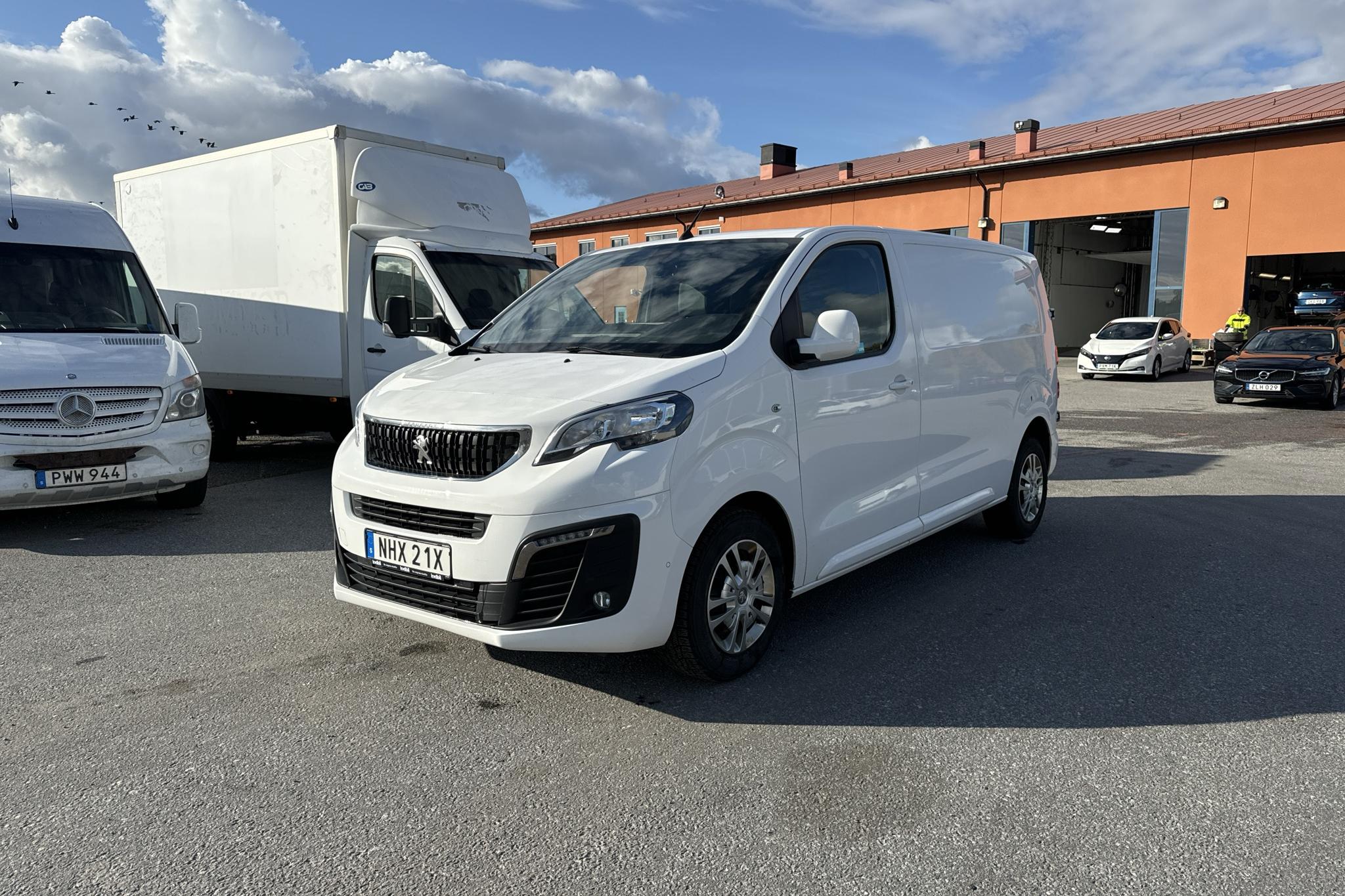 Peugeot Expert BlueHDi Skåp (122hk) - 7 360 mil - Automat - vit - 2020