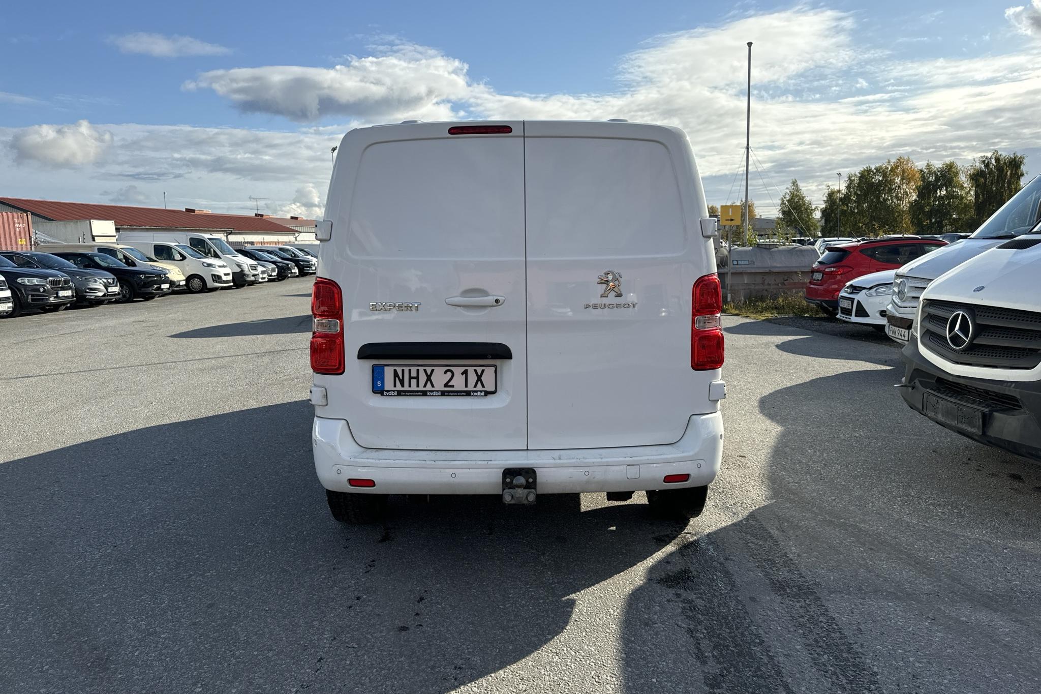 Peugeot Expert BlueHDi Skåp (122hk) - 73 600 km - Automatic - white - 2020