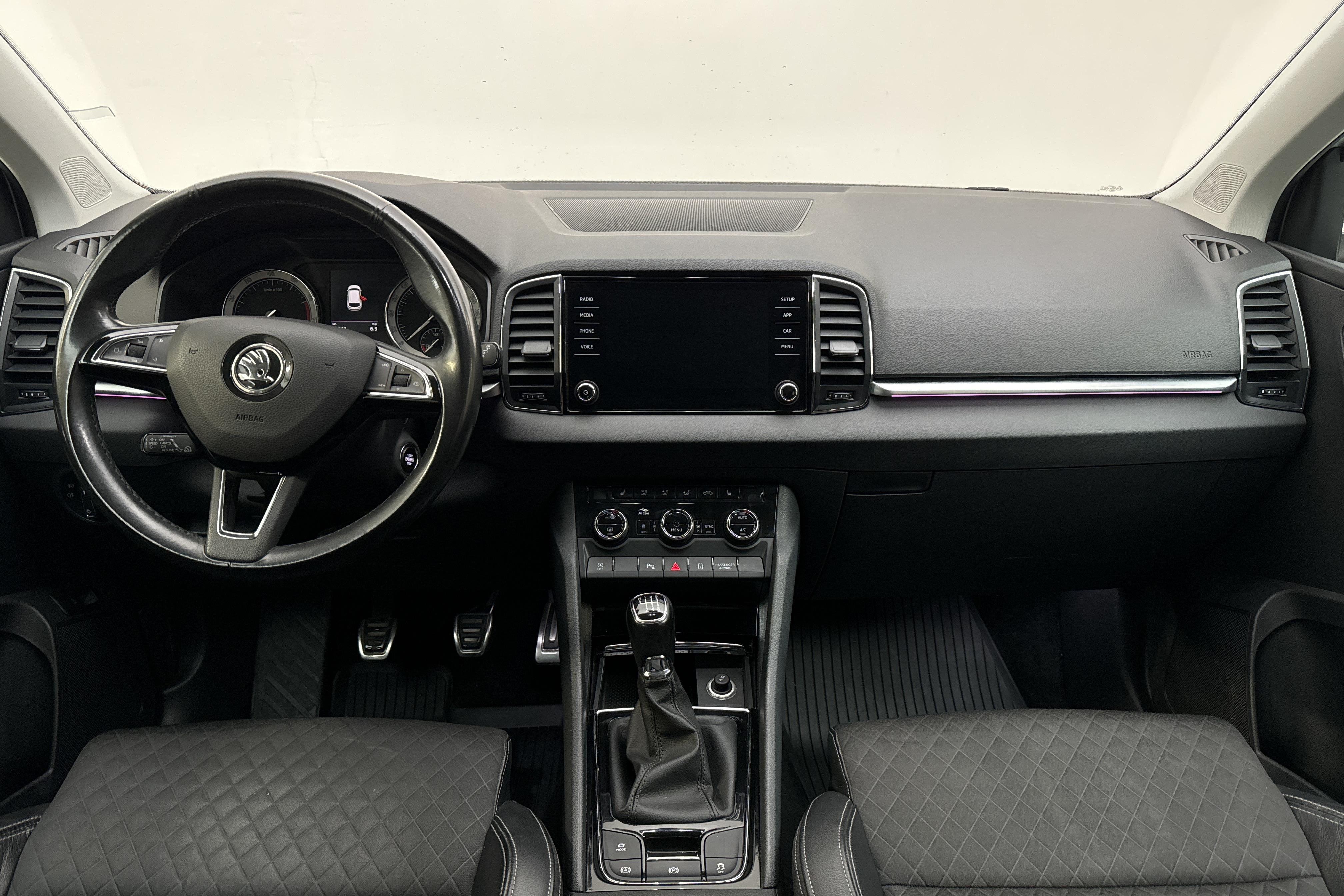 Skoda Karoq 1.5 TSI (150hk) - 78 240 km - Käsitsi - hõbe - 2019