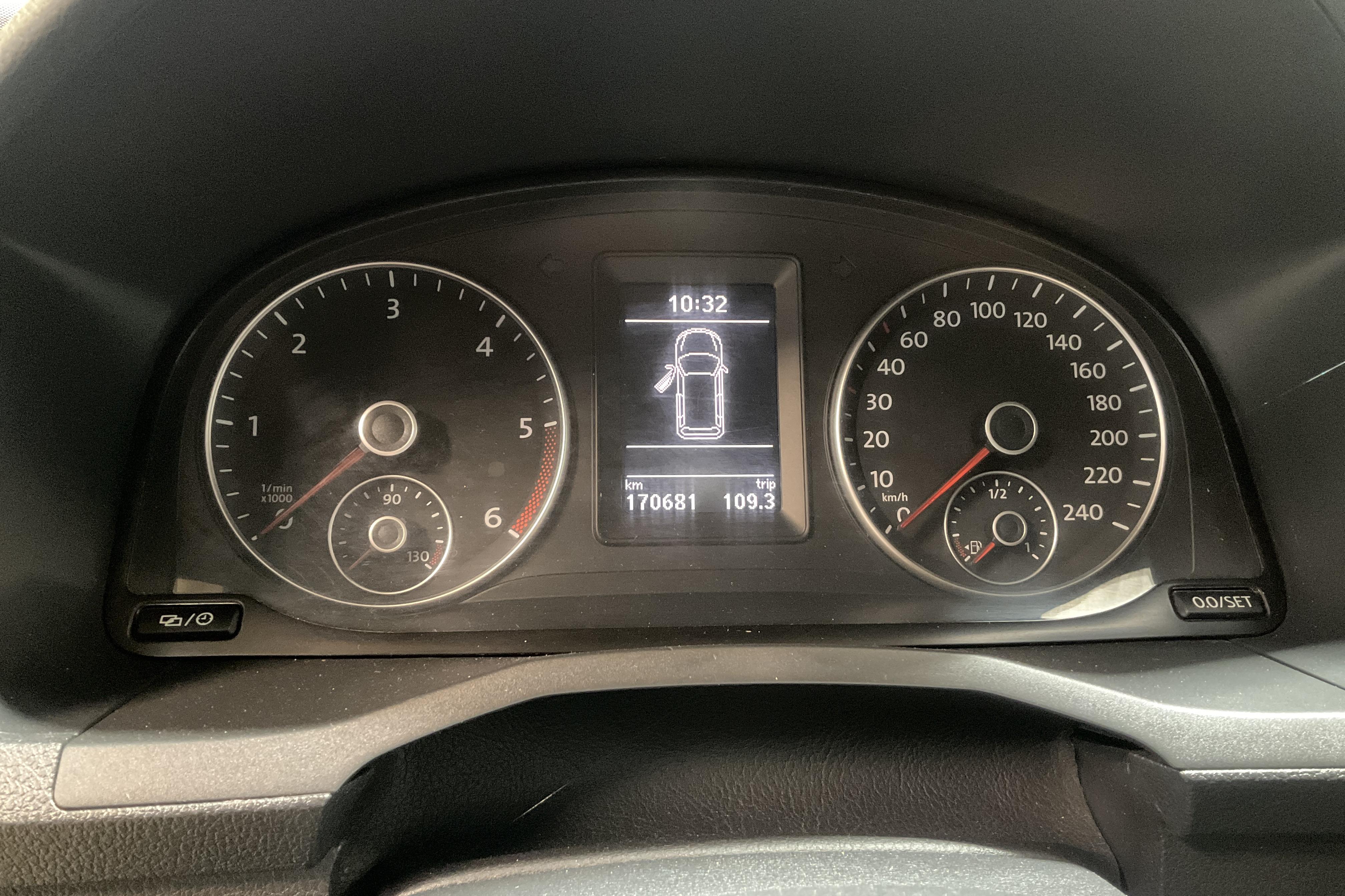 VW Caddy 2.0 TDI Skåp 4MOTION (122hk) - 170 690 km - Manualna - czarny - 2018