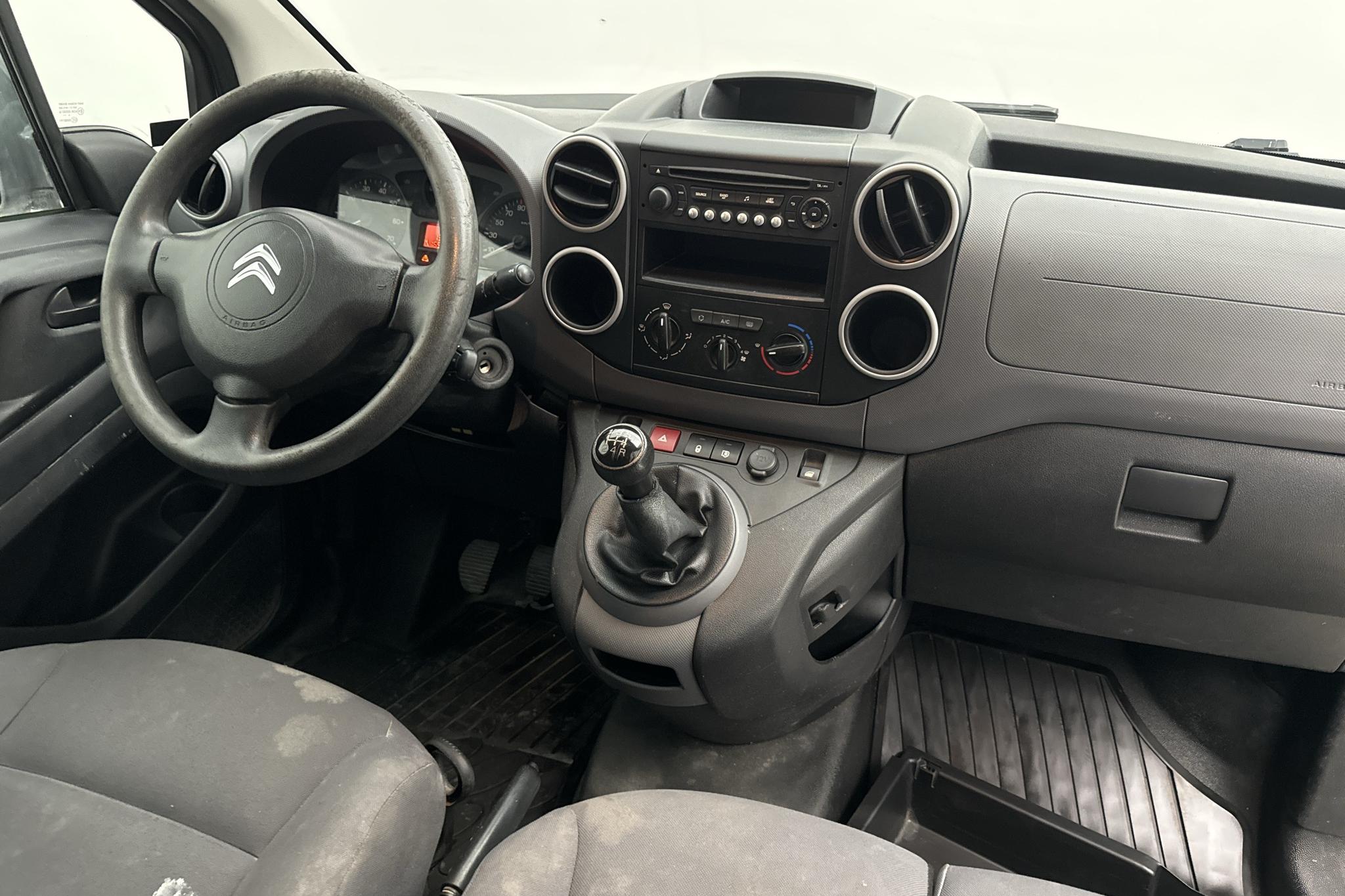 Citroen Berlingo III 1.6 HDi Skåp (75hk) - 165 870 km - Manuaalinen - valkoinen - 2014