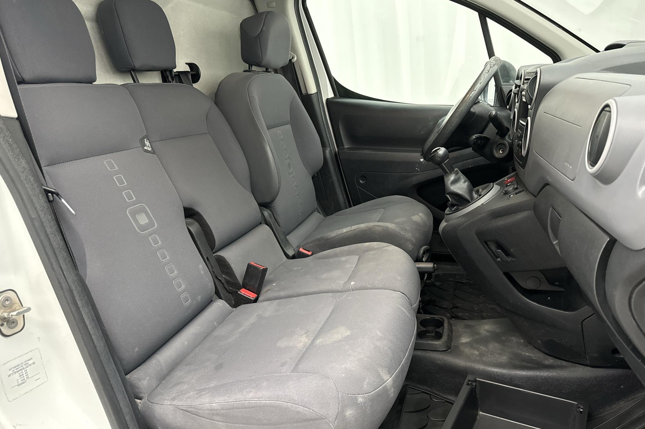 Citroen Berlingo III 1.6 HDi Skåp (75hk) - 165 870 km - Käsitsi - valge - 2014