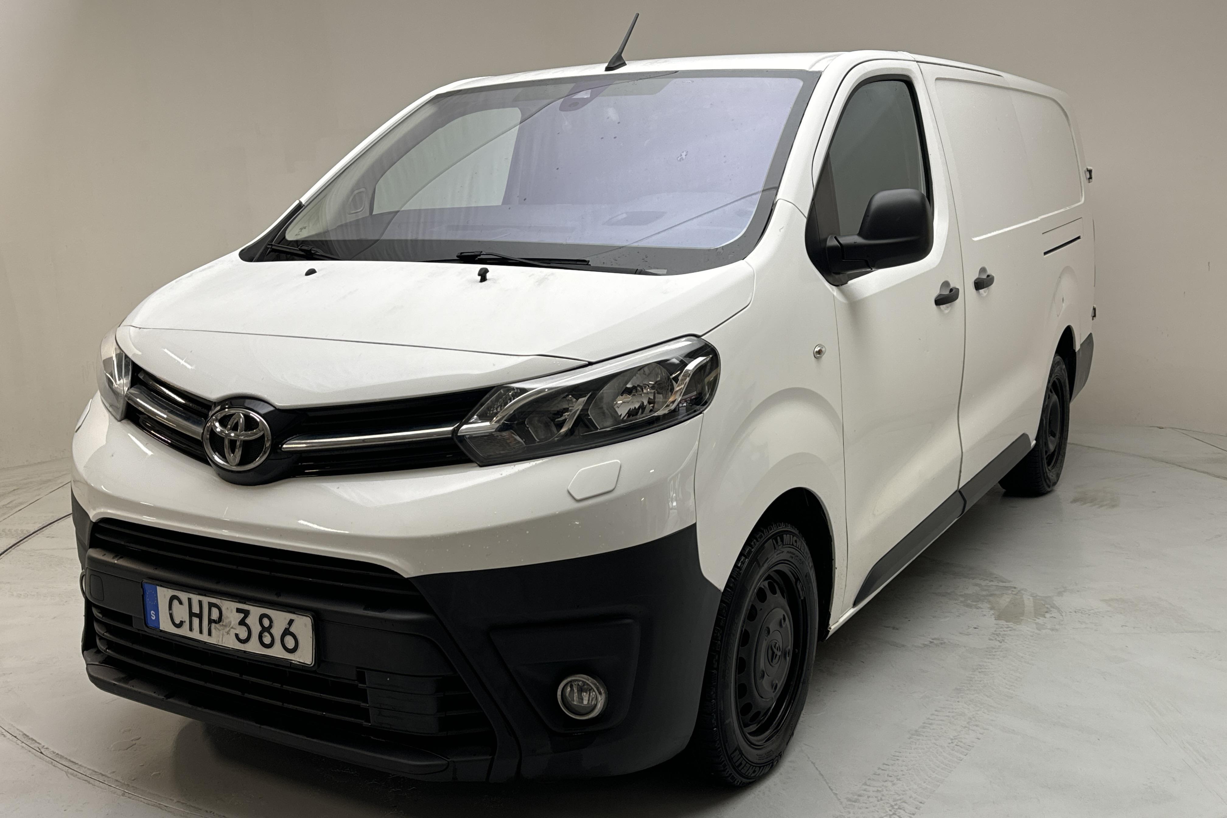 Toyota PROACE 2.0D (120hk) - 14 137 mil - Manuell - vit - 2018