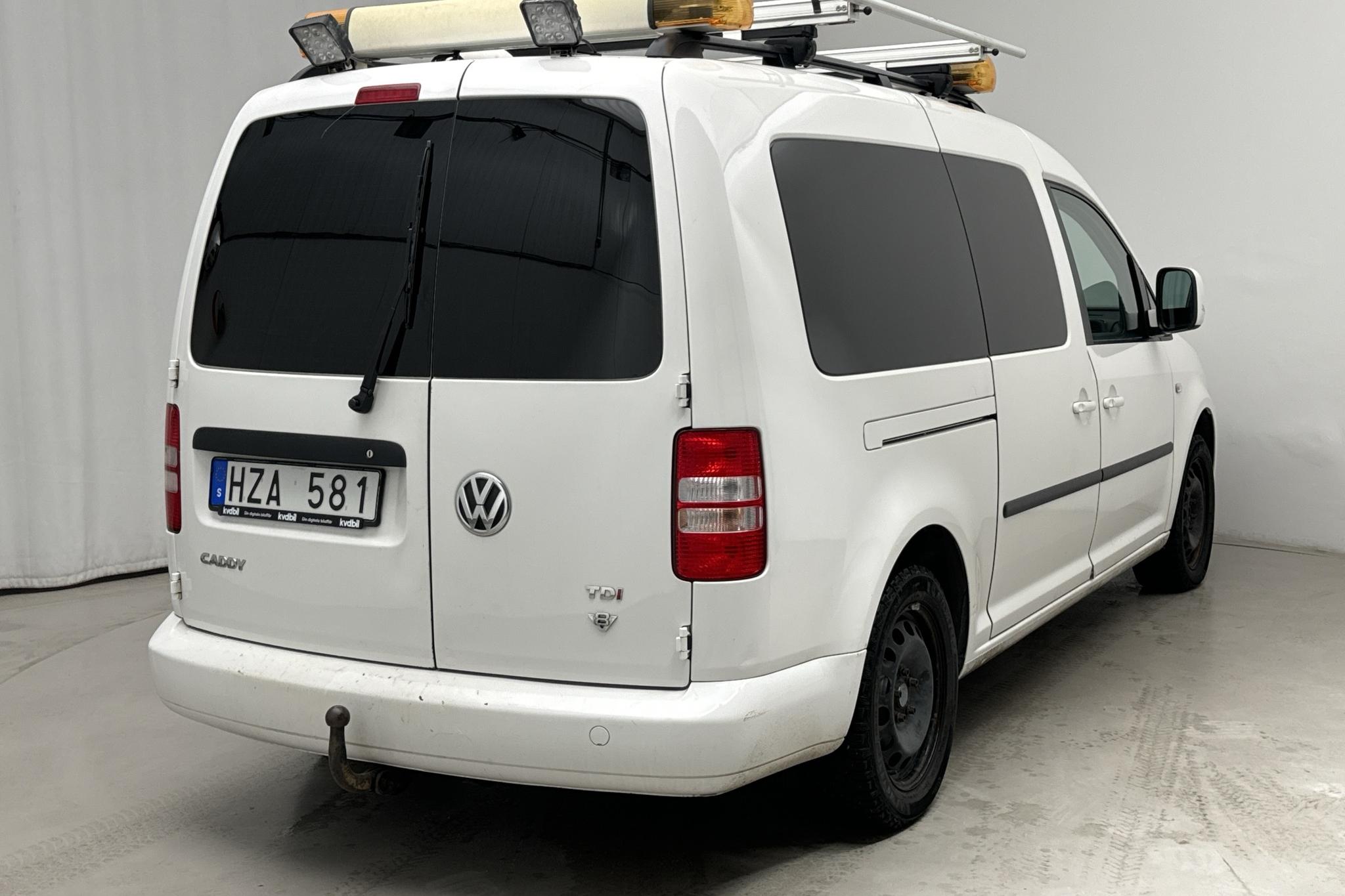 VW Caddy Life Maxi 1.6 TDI (102hk) - 18 543 mil - Manuell - vit - 2012