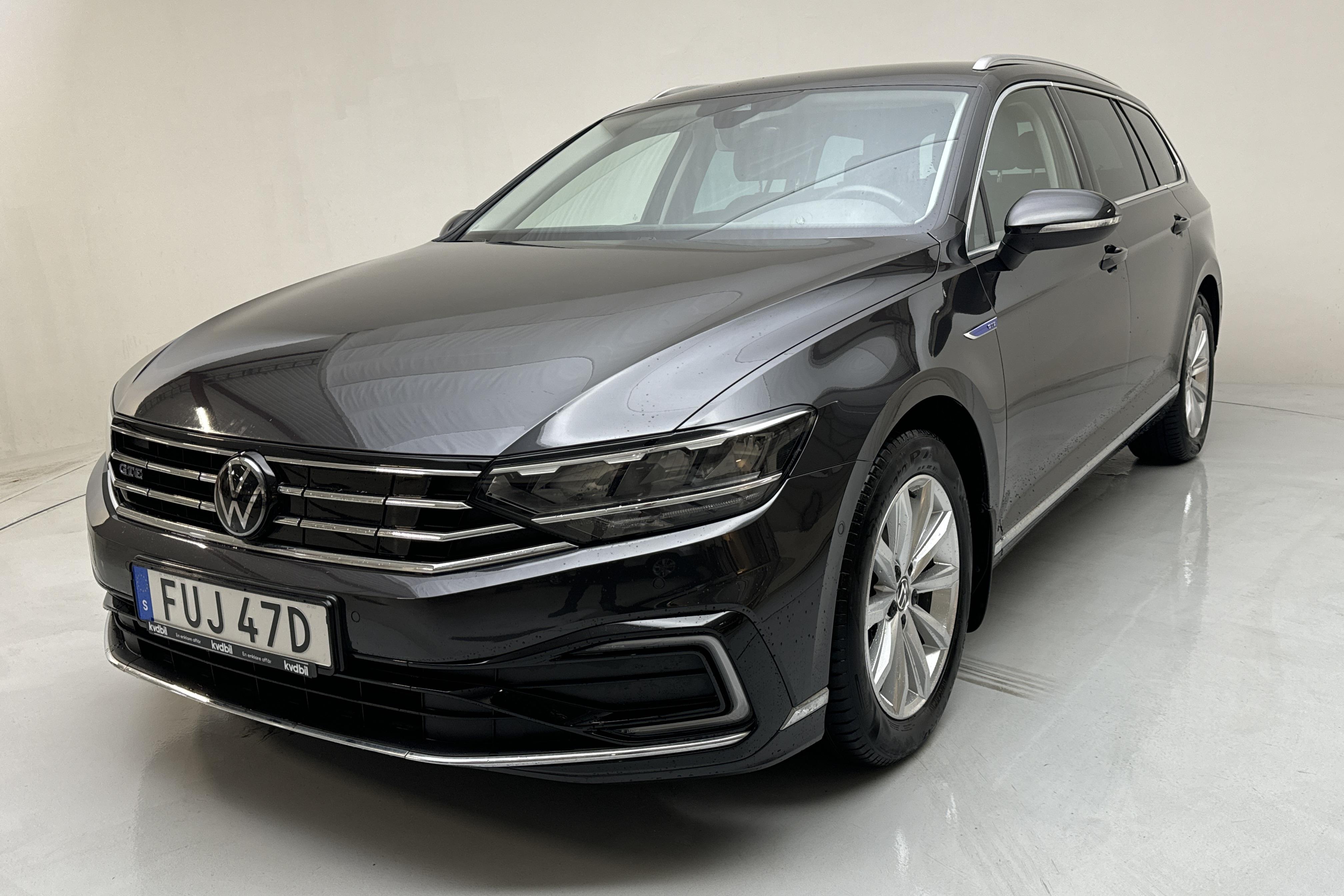 VW Passat 1.4 GTE Sportscombi (218hk) - 5 450 mil - Automat - Dark Grey - 2021