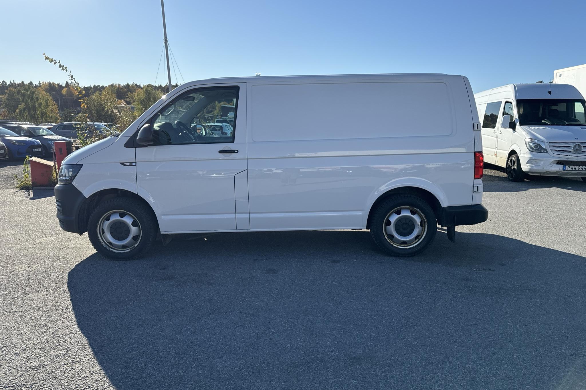 VW Transporter T6 2.0 TSI Skåp (204hk) - 164 640 km - Automaattinen - valkoinen - 2018