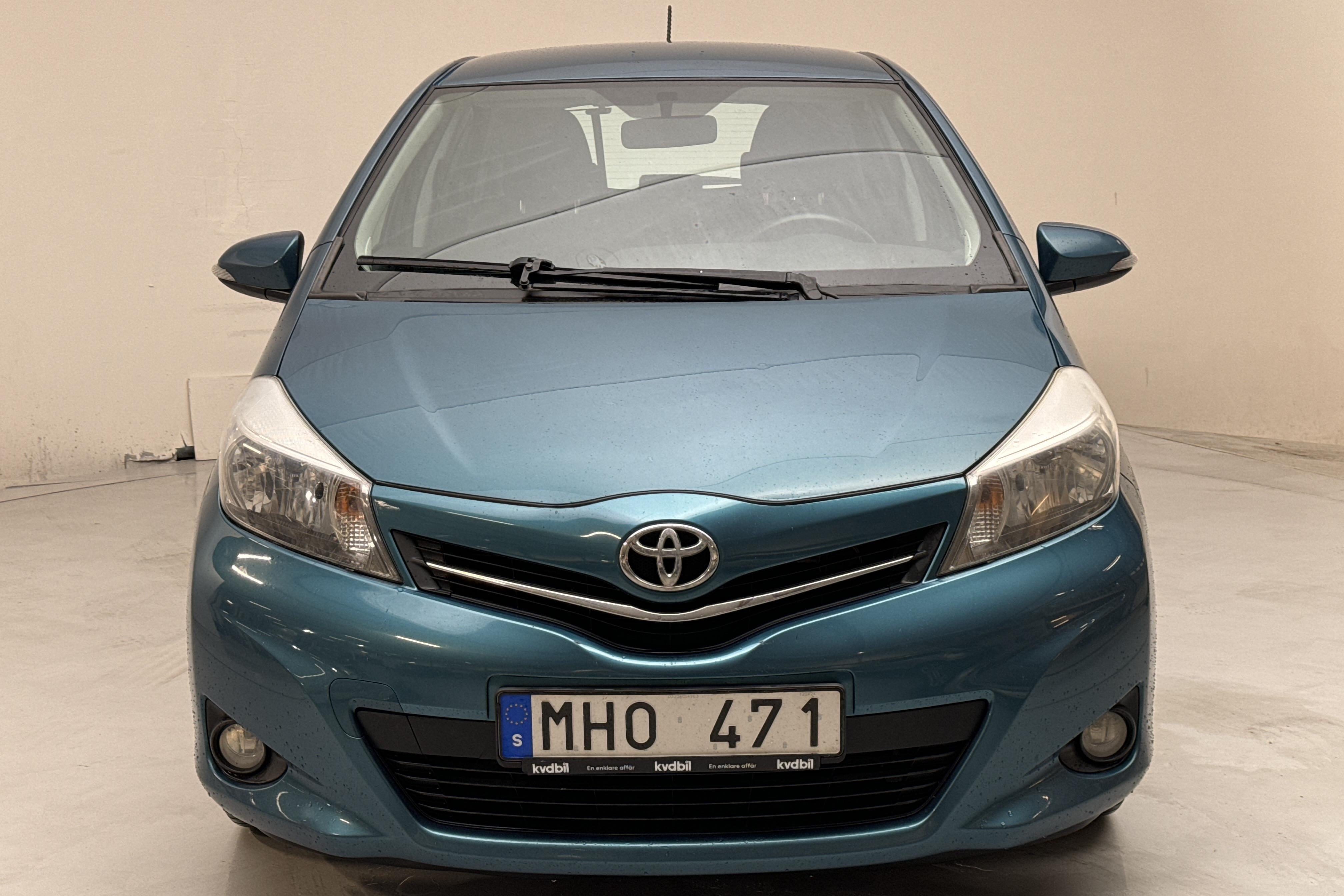 Toyota Yaris 1.33 5dr (100hk) - 169 650 km - Manual - Dark Green - 2012