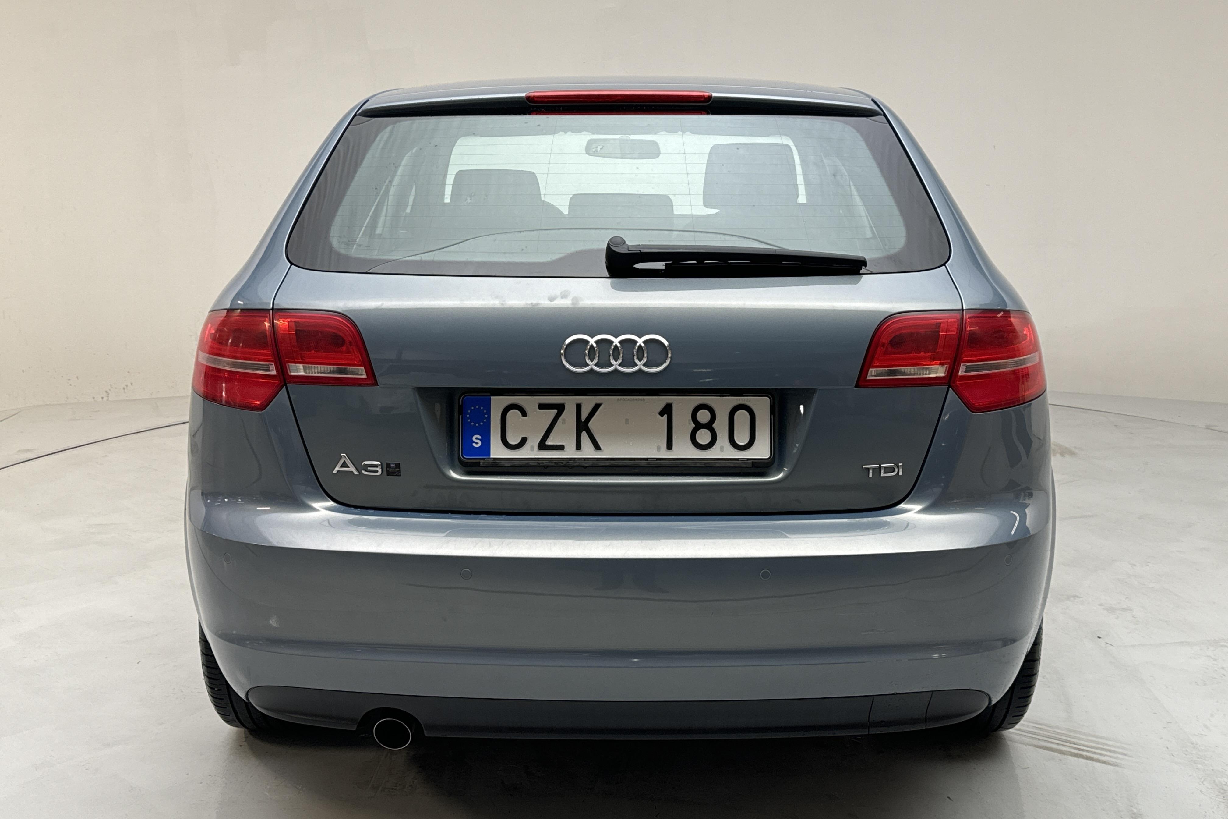 Audi A3 1.6 TDI Sportback (105hk) - 7 726 mil - Automat - blå - 2012