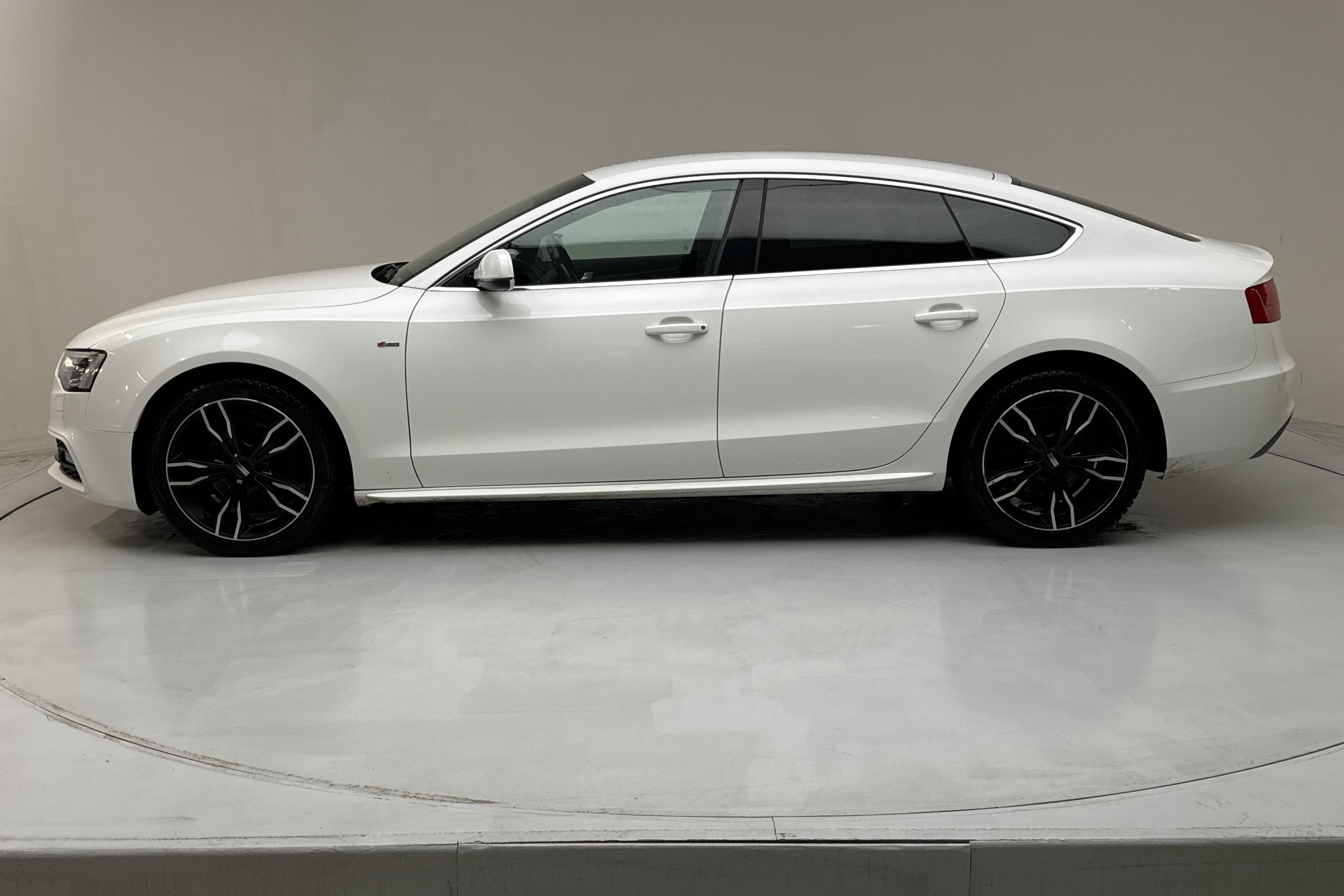 Audi A5 2.0 TDI Sportback quattro (177hk) - 158 420 km - Automatyczna - biały - 2014