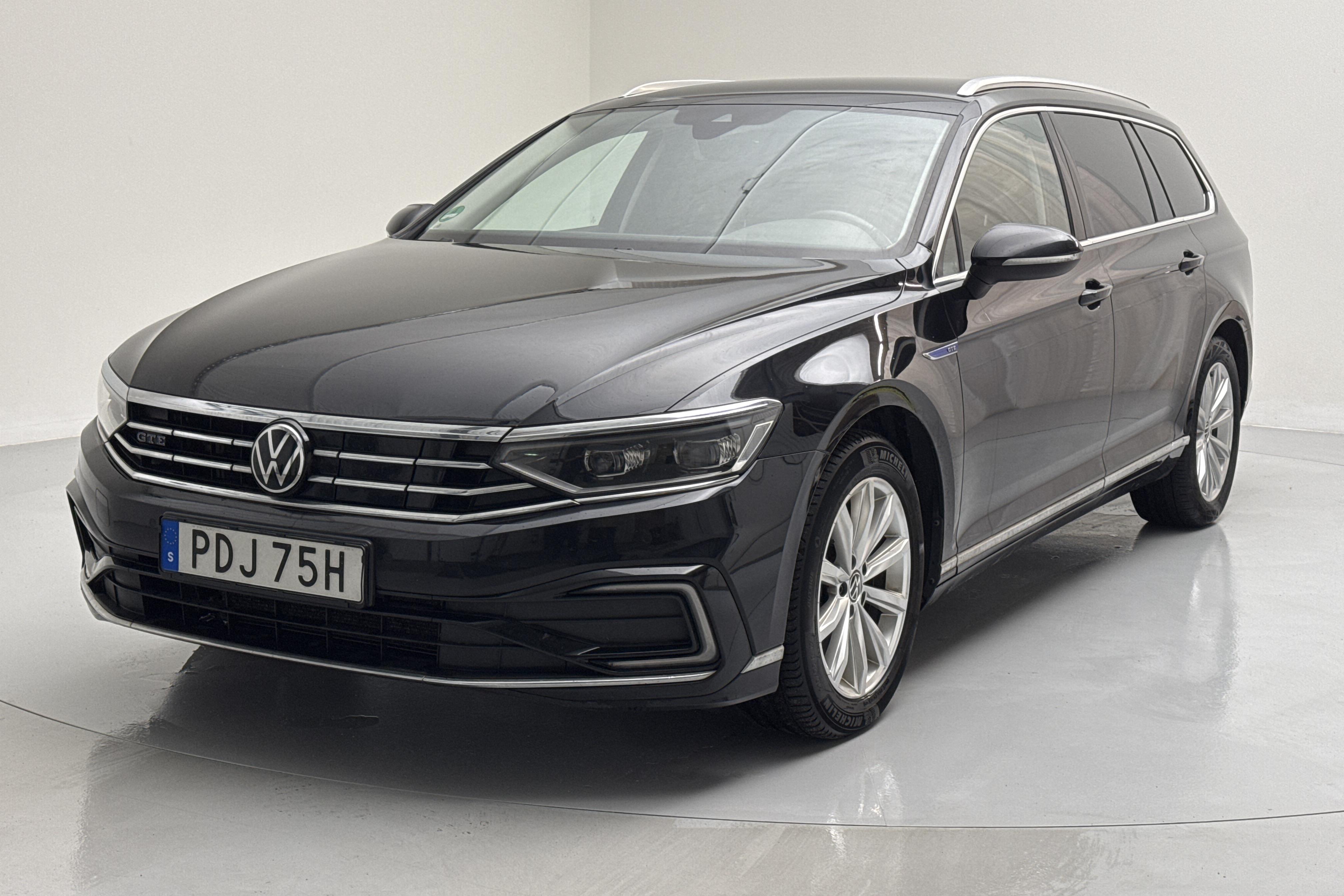 VW Passat 1.4 GTE Sportscombi (218hk) - 113 330 km - Automatic - black - 2021