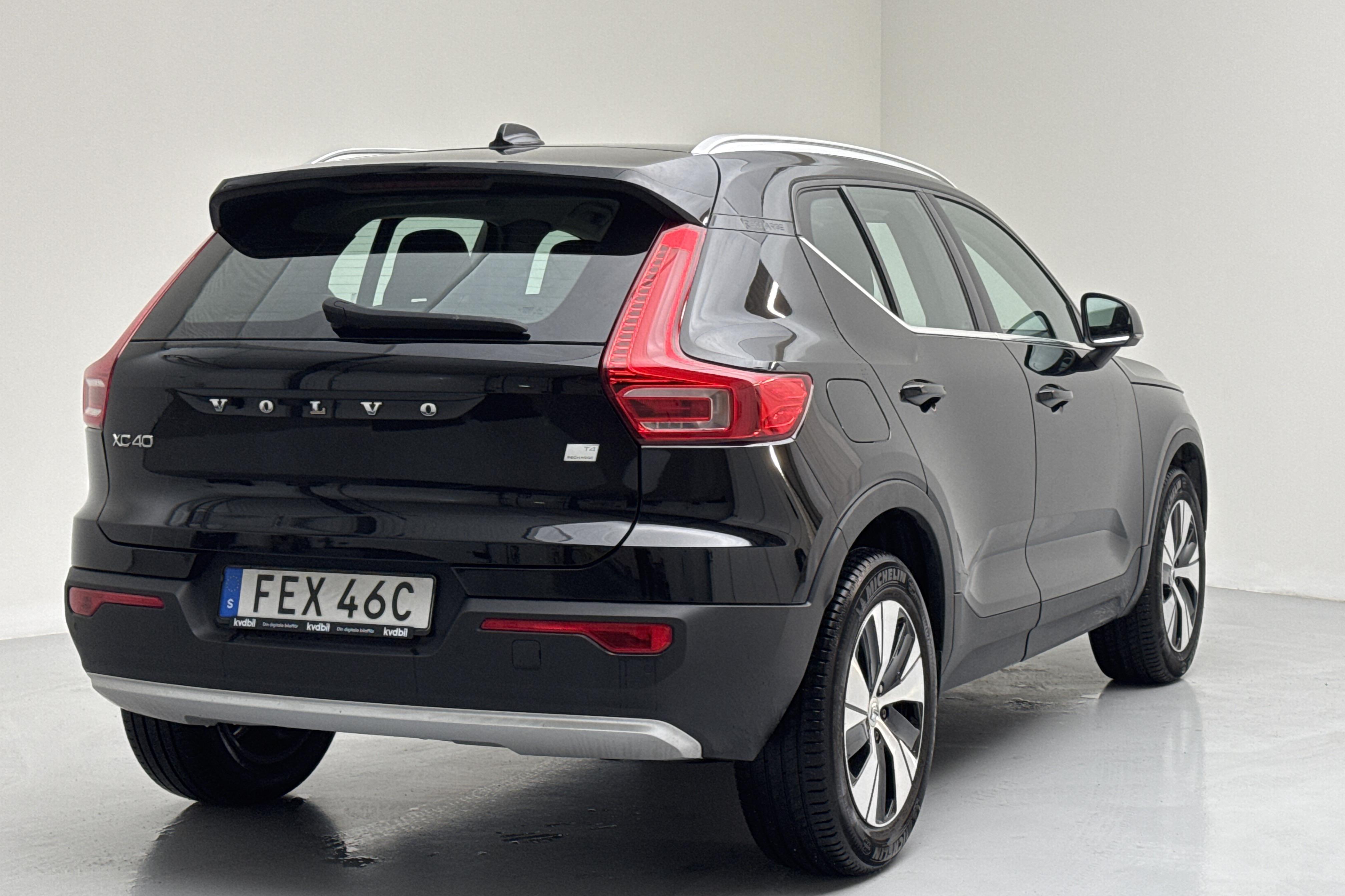 Volvo XC40 T4 2WD Twin Engine (211hk) - 141 780 km - Automaatne - must - 2021