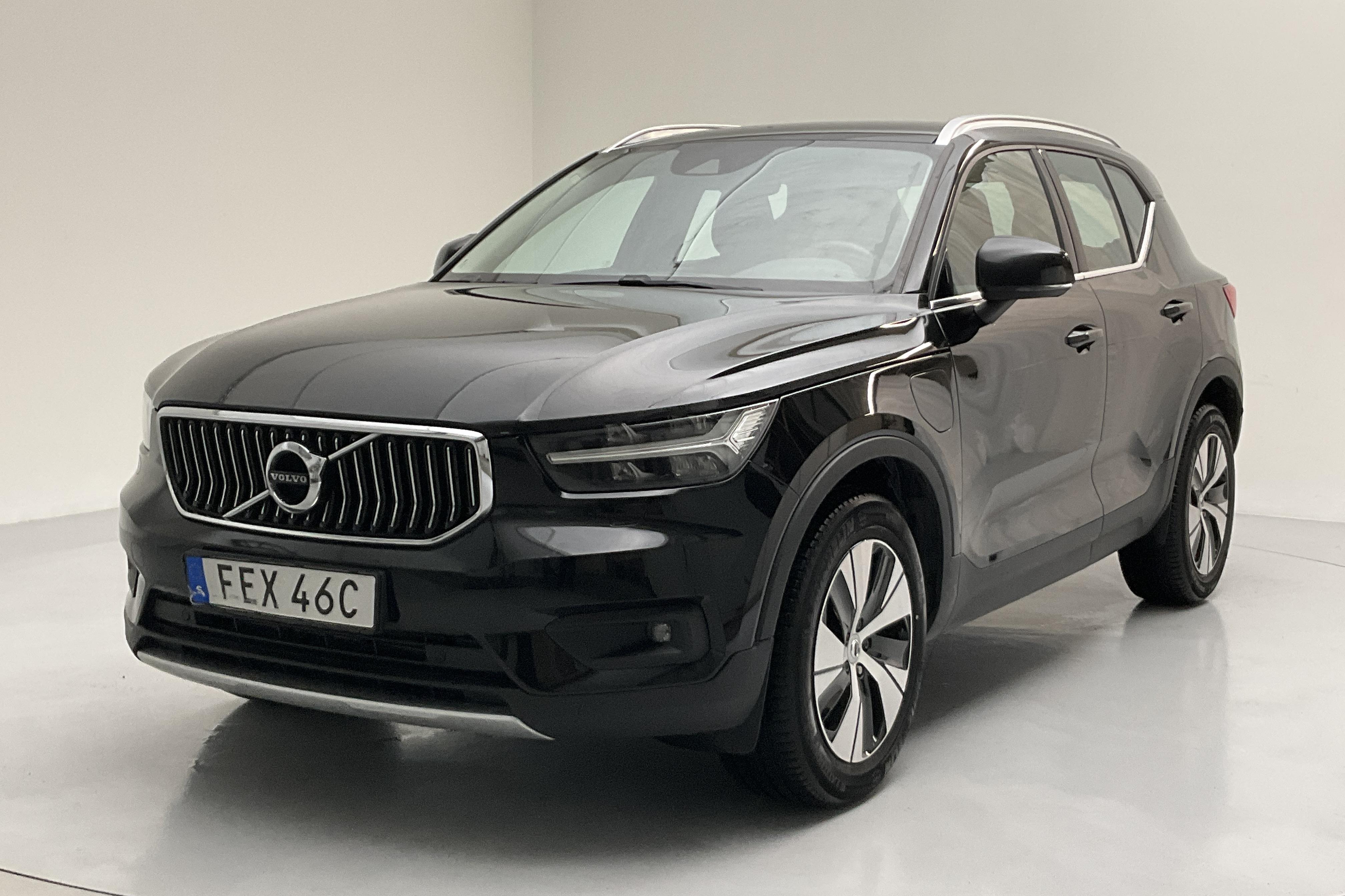 Volvo XC40 T4 2WD Twin Engine (211hk) - 141 780 km - Automaatne - must - 2021