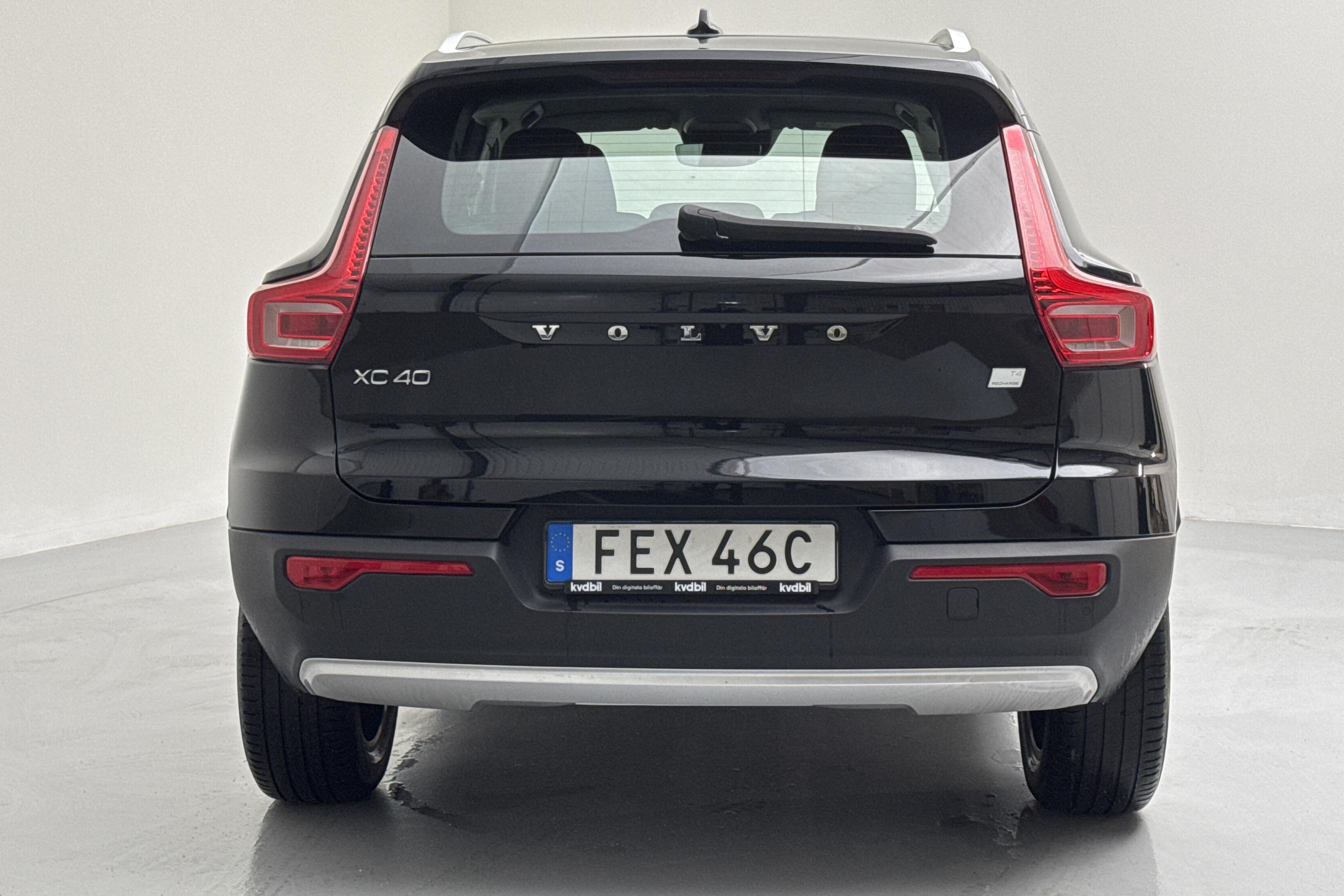 Volvo XC40 T4 2WD Twin Engine (211hk) - 141 780 km - Automatic - black - 2021