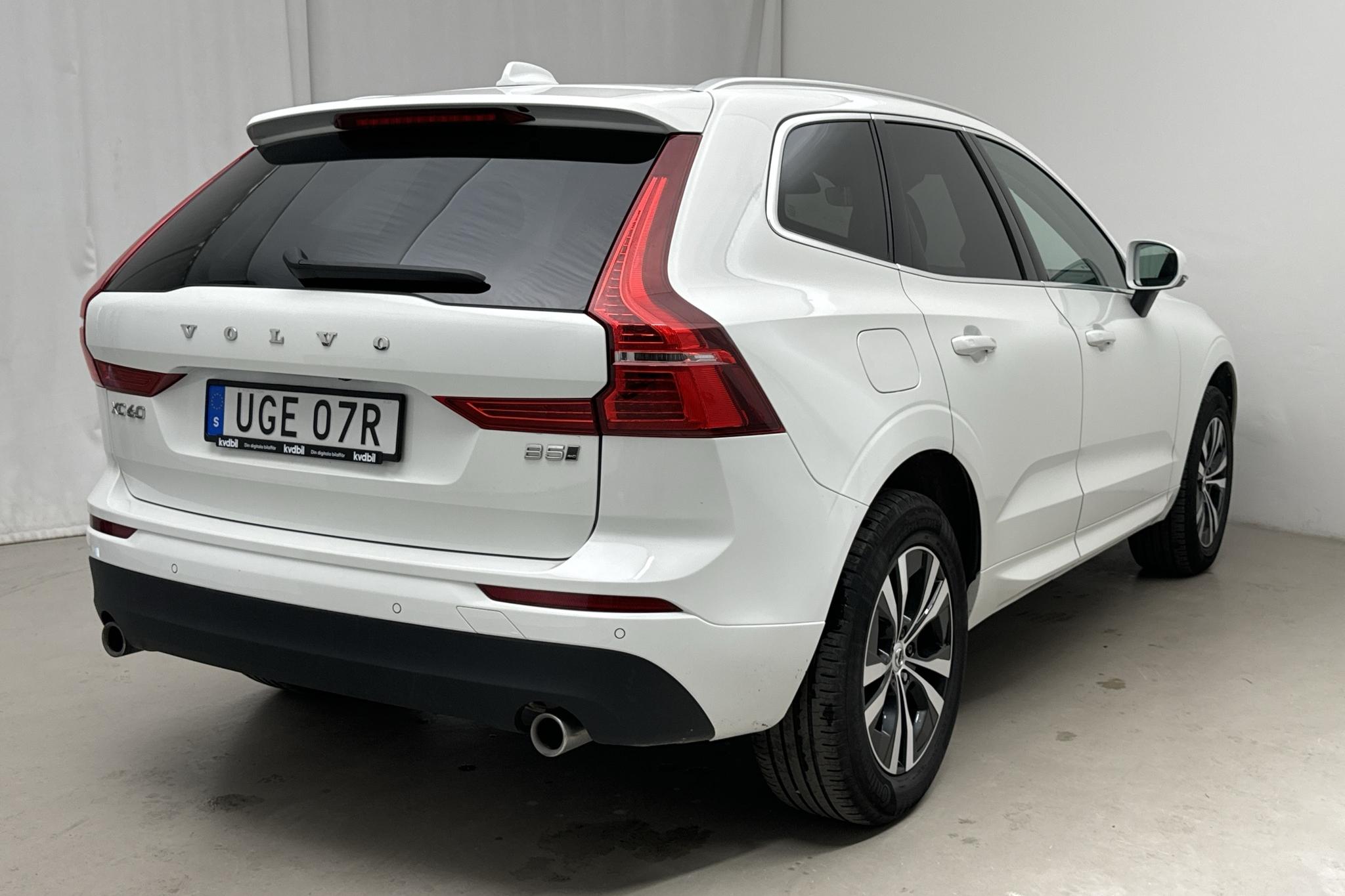 Volvo XC60 B5 AWD Mildhybrid, Bensin (250hk) - 141 460 km - Automatyczna - biały - 2020