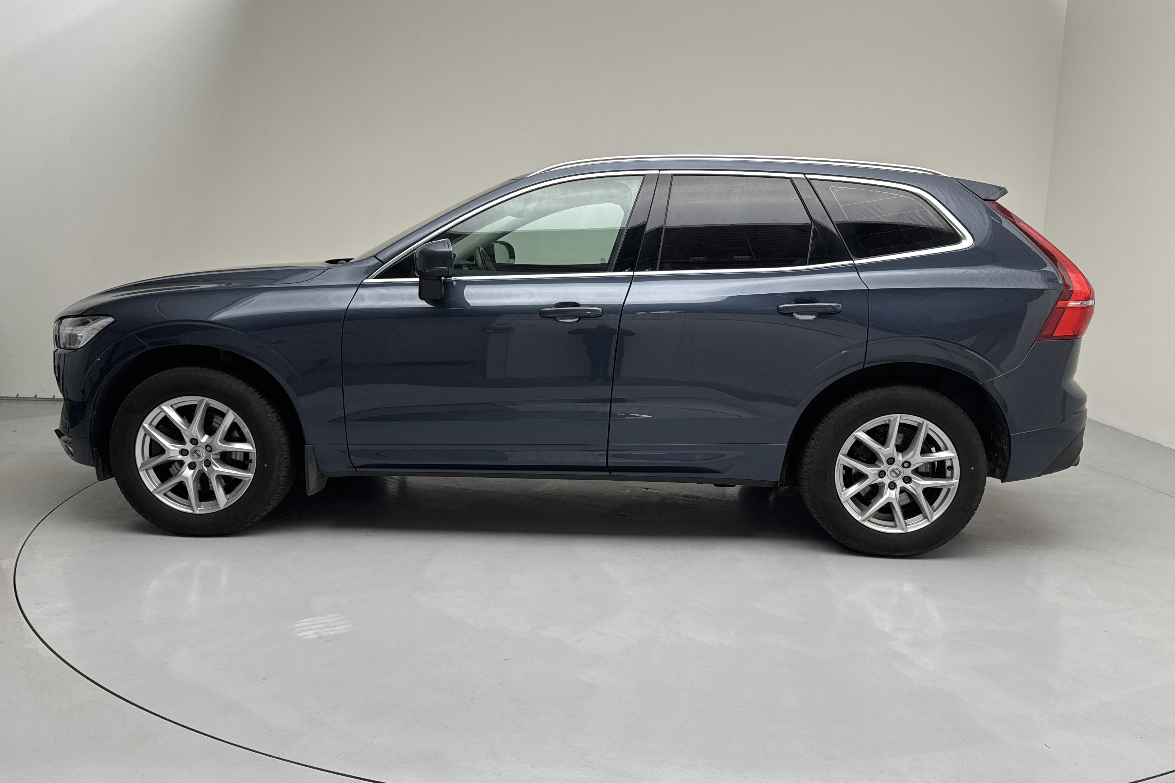 Volvo XC60 B4 AWD Mildhybrid, Diesel (197hk) - 5 983 mil - Automat - Dark Blue - 2021