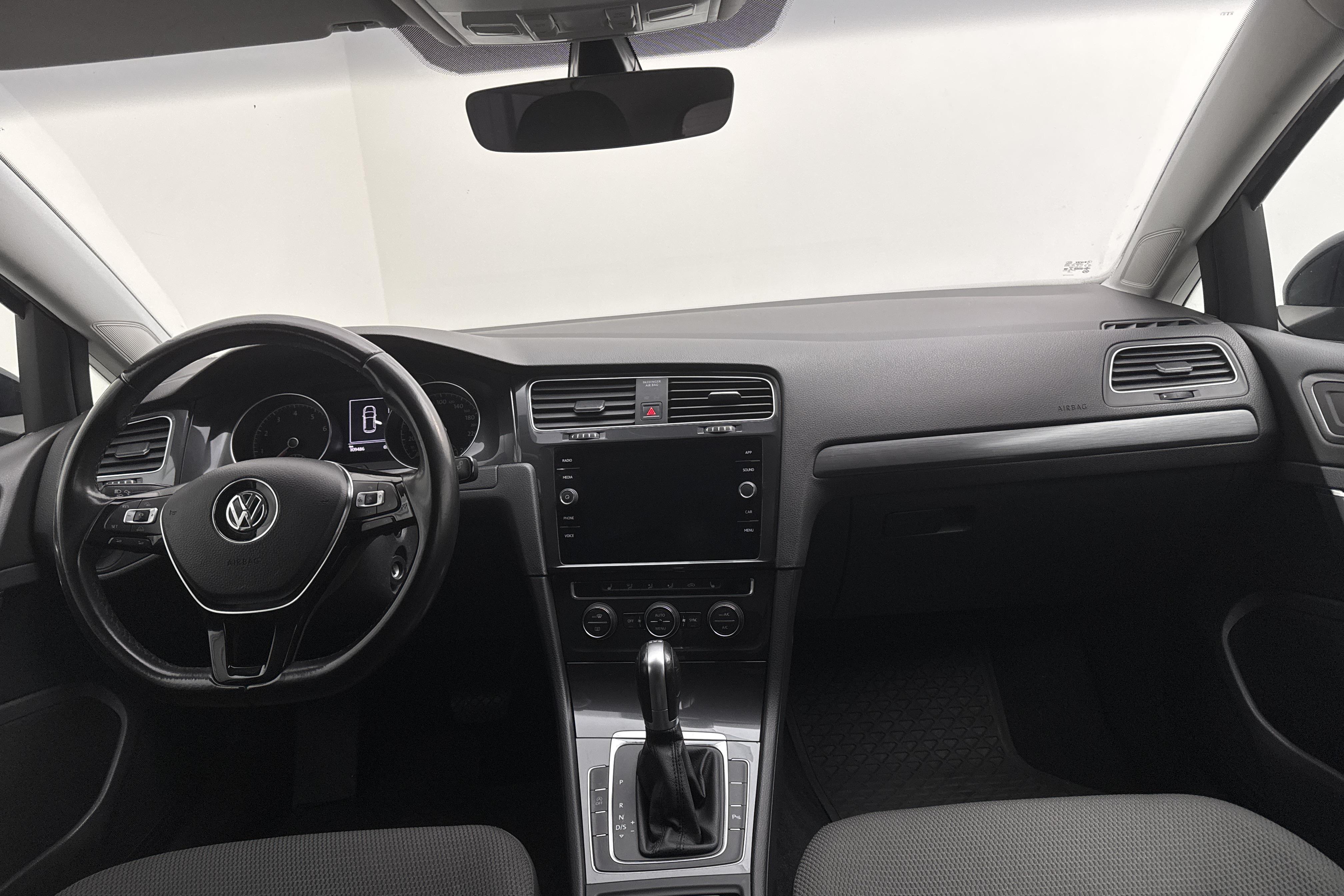 VW Golf VII 1.0 TSI 5dr (110hk) - 109 490 km - Automaattinen - Dark Blue - 2018