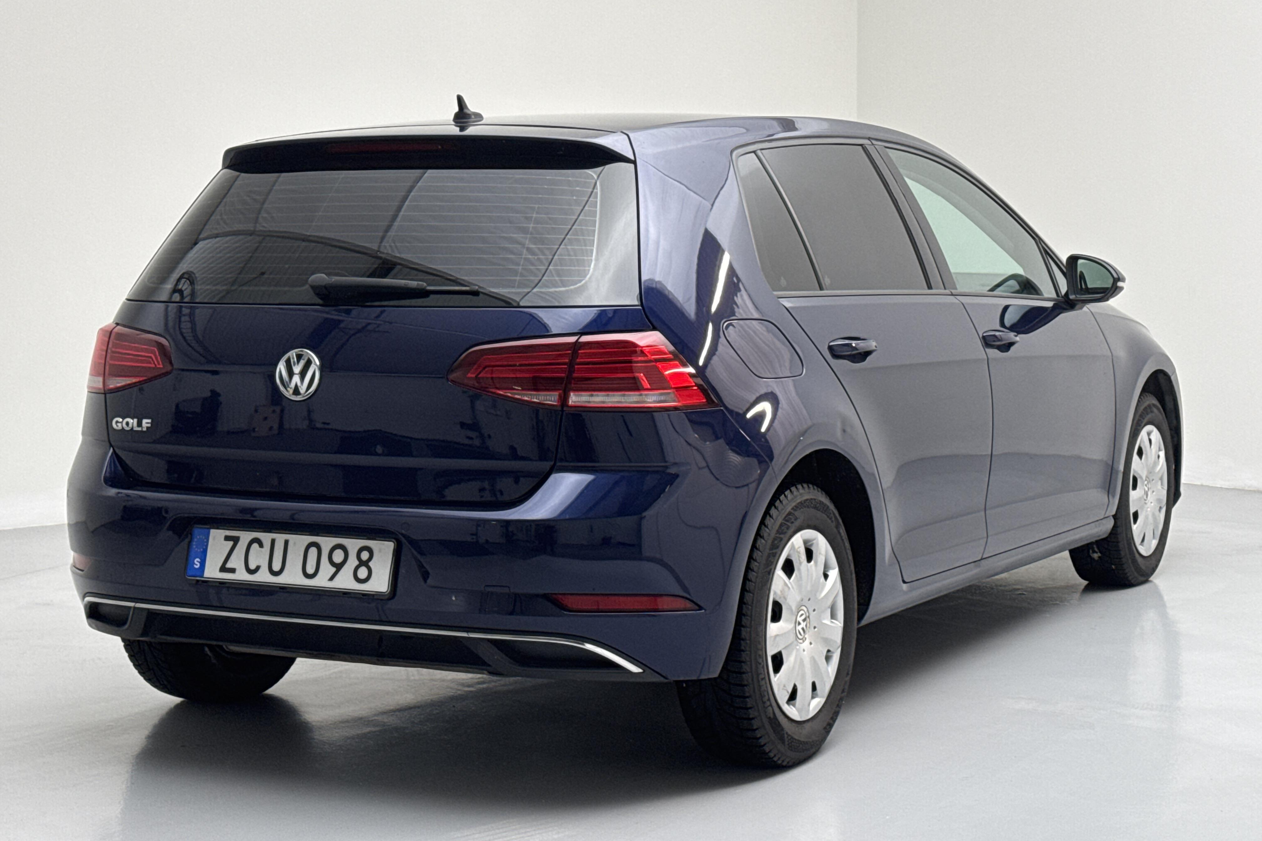 VW Golf VII 1.0 TSI 5dr (110hk) - 109 490 km - Automatyczna - Dark Blue - 2018