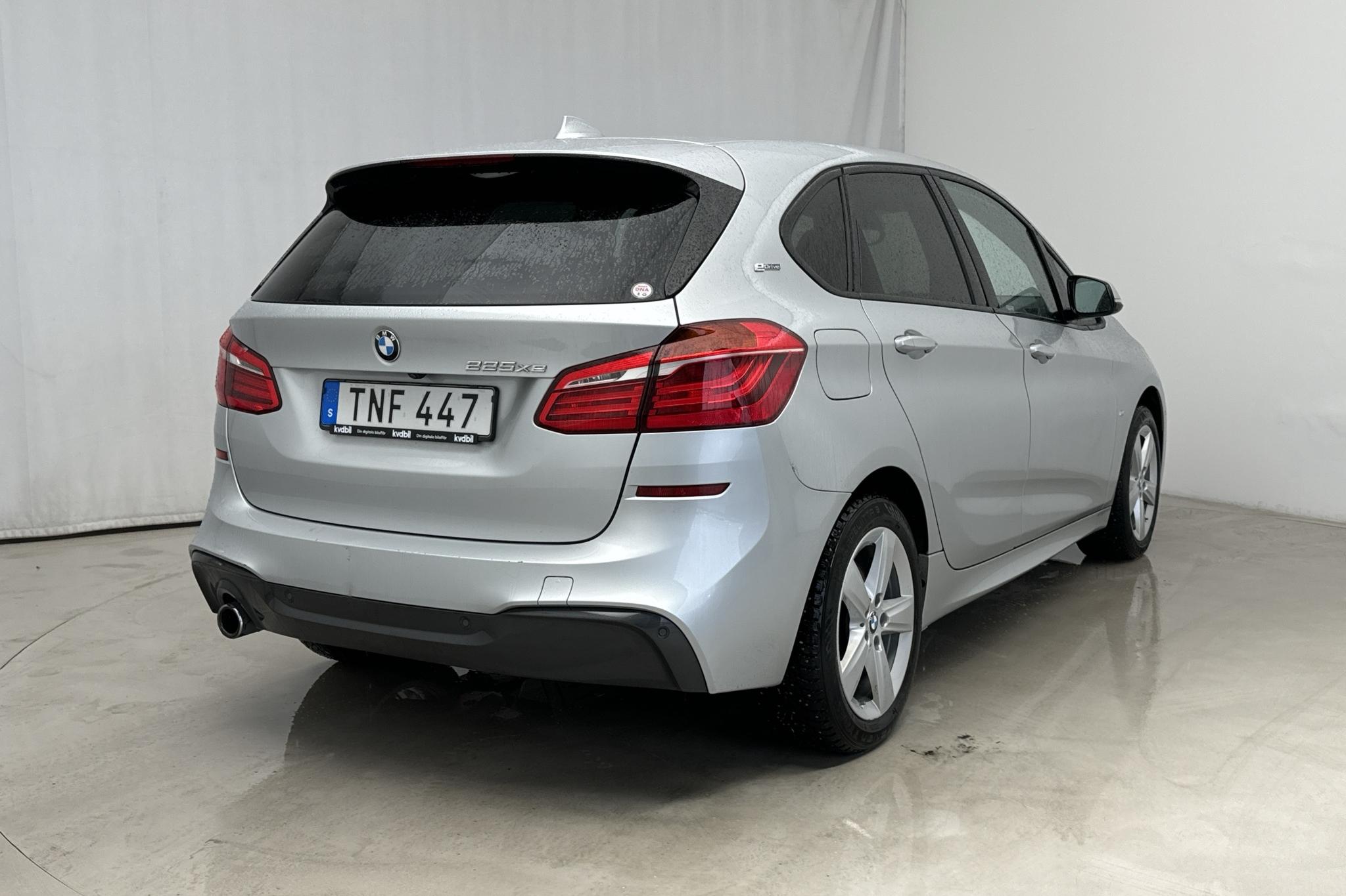 BMW 225xe Active Tourer LCI, F45 (224hk) - 99 060 km - Automatic - silver - 2019