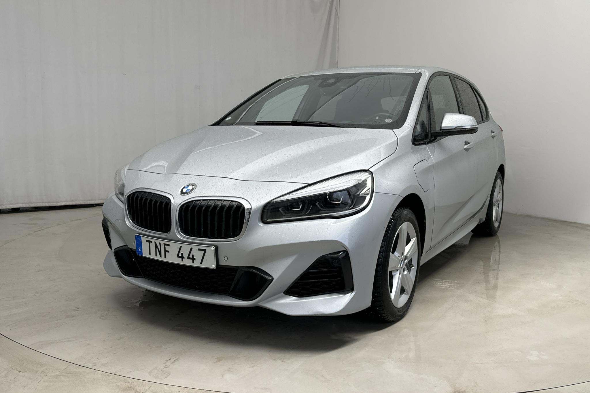 BMW 225xe Active Tourer LCI, F45 (224hk) - 9 906 mil - Automat - silver - 2019