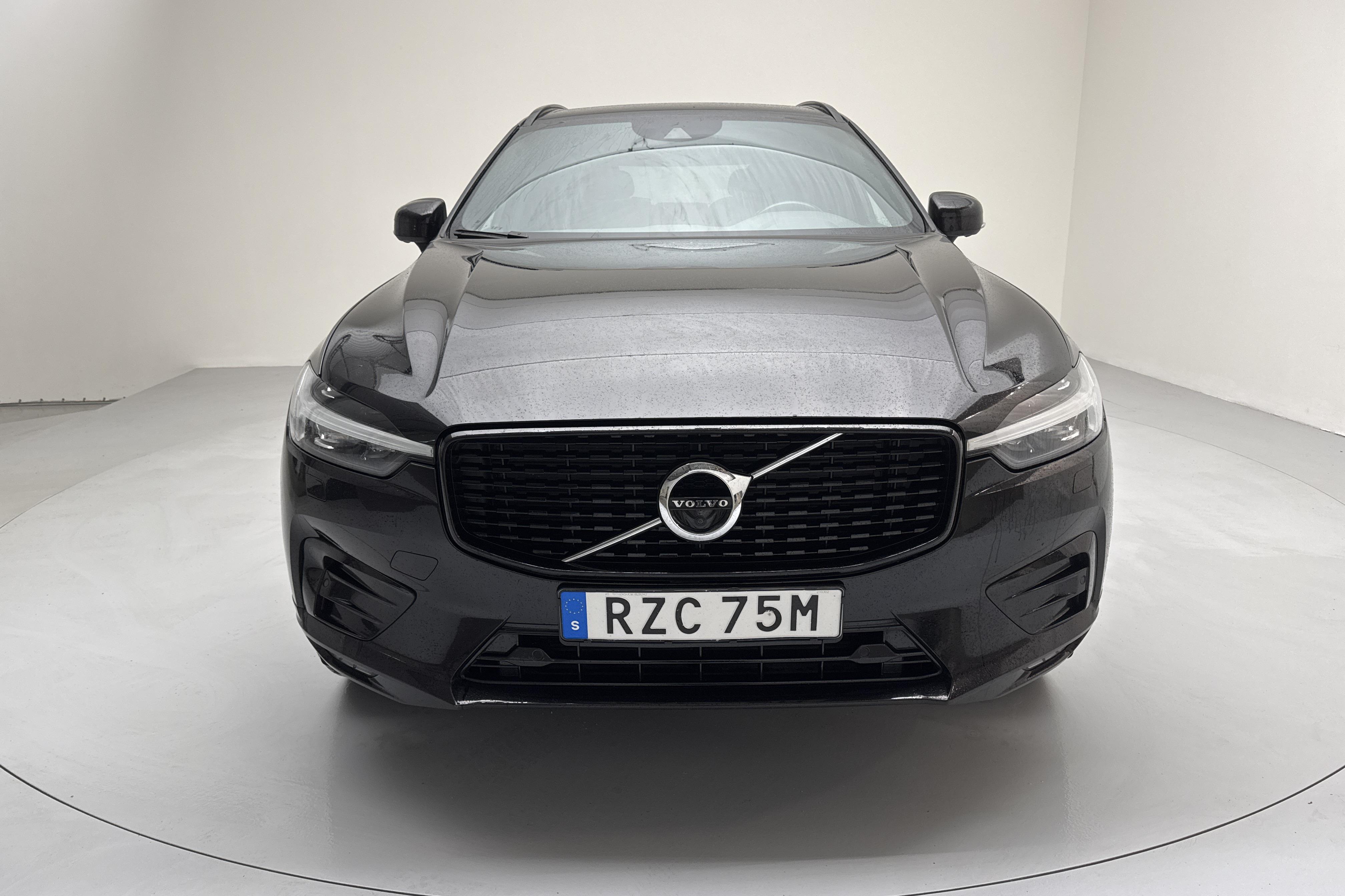 Volvo XC60 B4 AWD Mildhybrid, Diesel (197hk) - 132 440 km - Automaattinen - musta - 2021