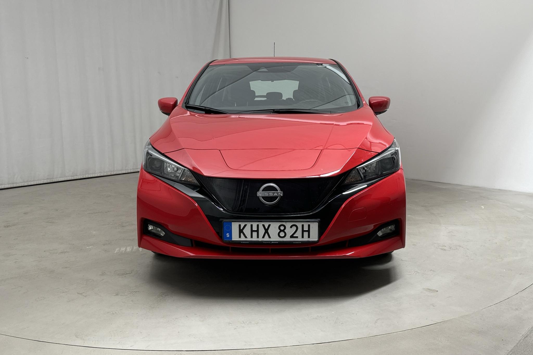 Nissan LEAF 5dr 39 kWh (150hk) - 29 540 km - Automatyczna - czerwony - 2022