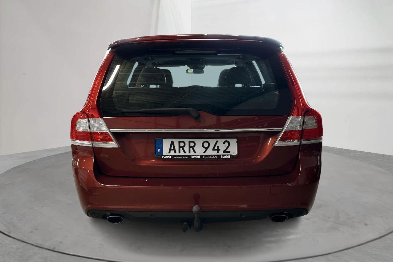 Volvo V70 II D4 (181hk) - 313 870 km - Automatyczna - czerwony - 2014