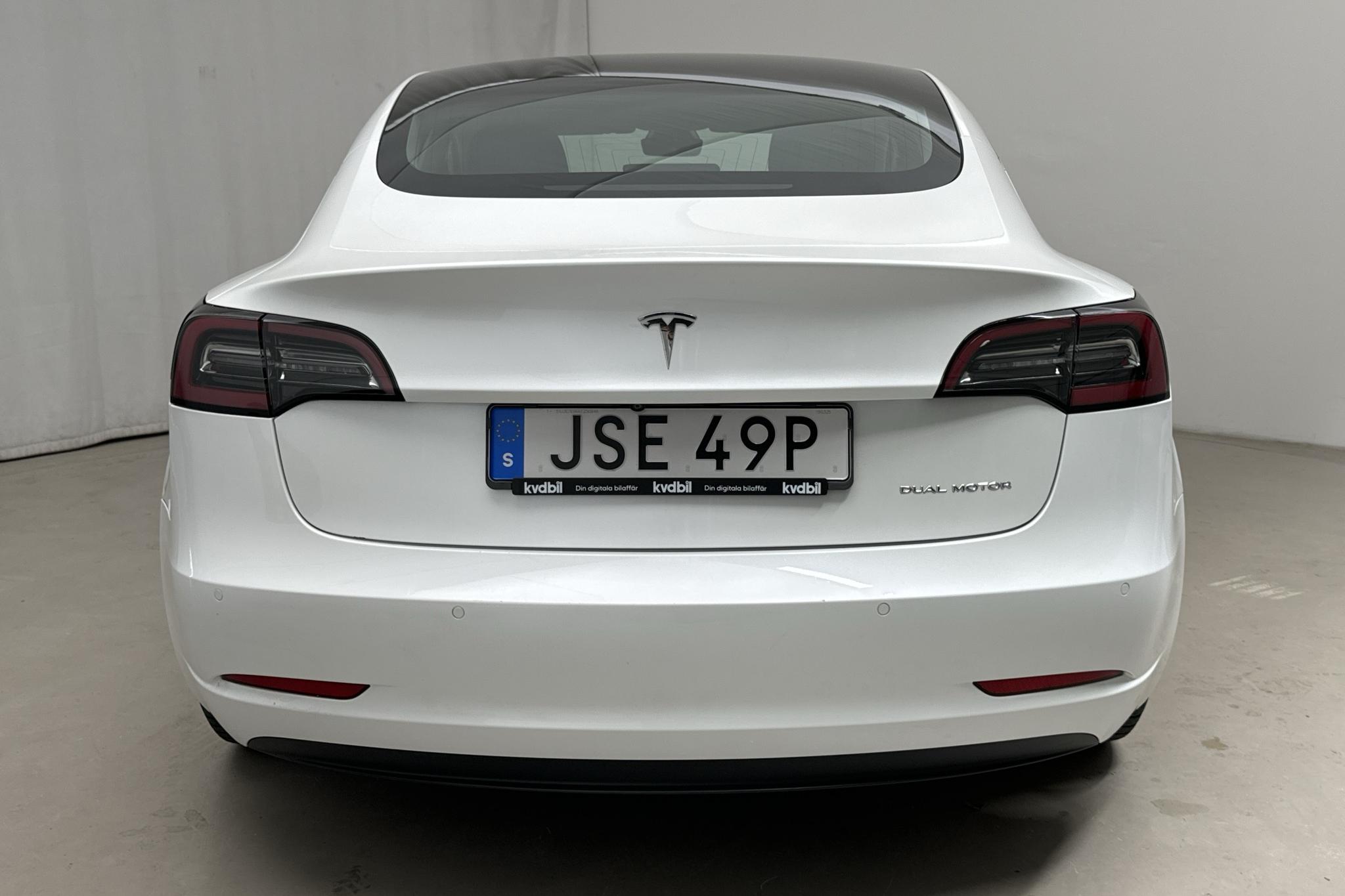 Tesla Model 3 Long Range Dual Motor AWD - 85 240 km - Automaatne - valge - 2019