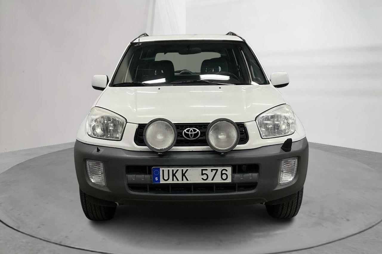 Toyota RAV4 2.0 5dr (150hk) - 136 910 km - Automatyczna - biały - 2003