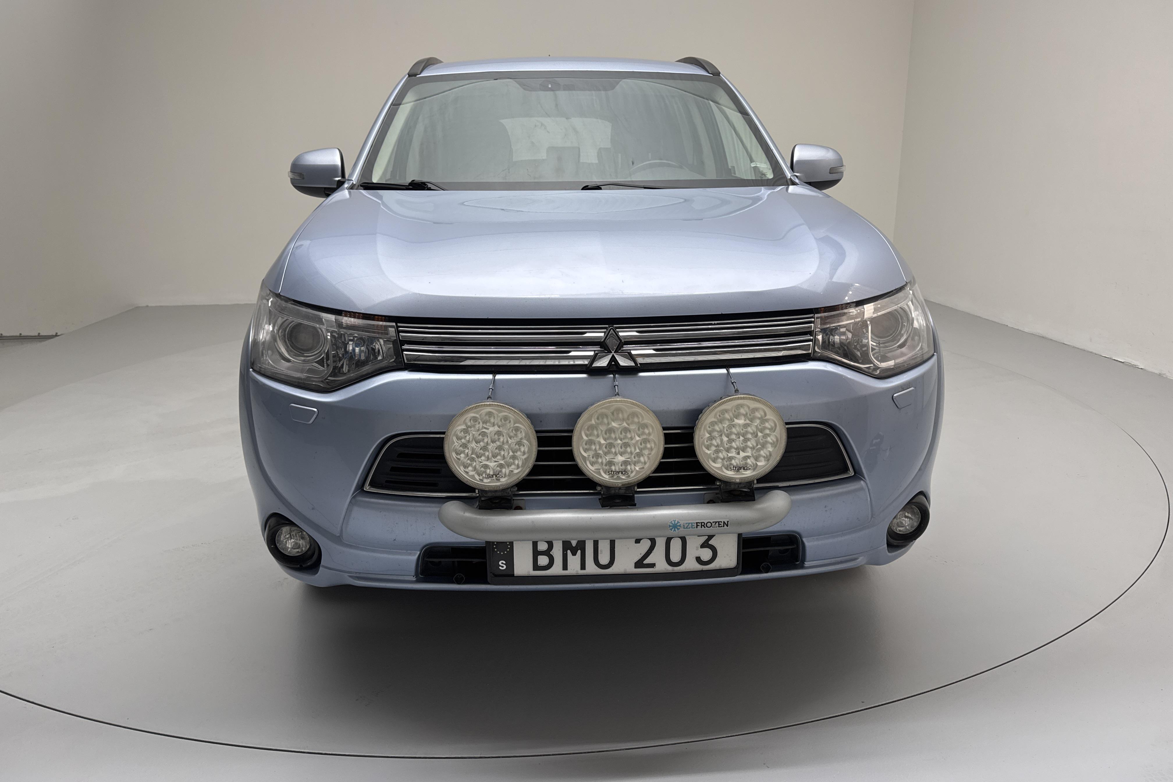 Mitsubishi Outlander 2.0 Plug-in Hybrid 4WD (121hk) - 168 400 km - Automatic - Light Blue - 2014