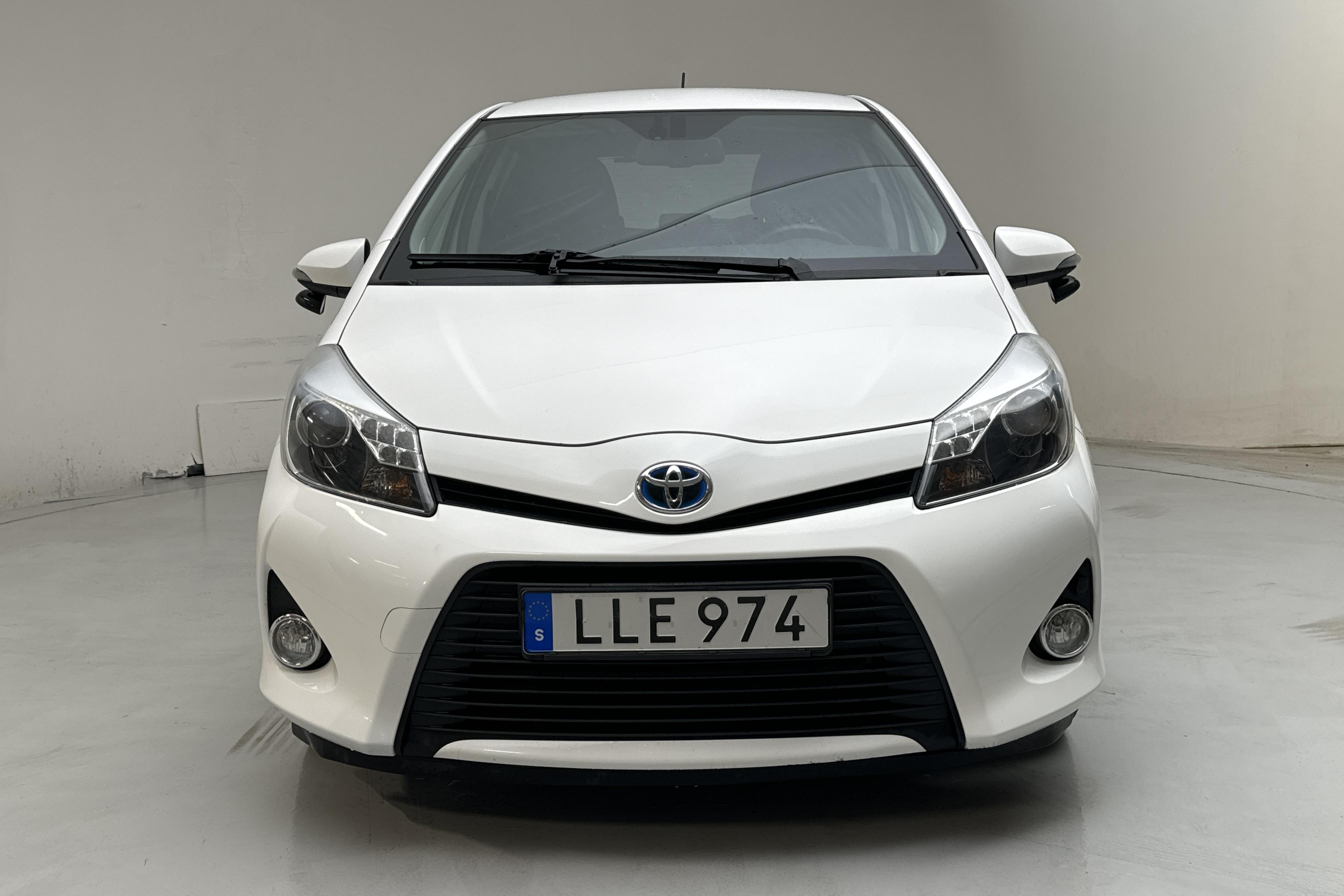 Toyota Yaris 1.5 HSD 5dr (75hk) - 100 390 km - Automaatne - valge - 2014