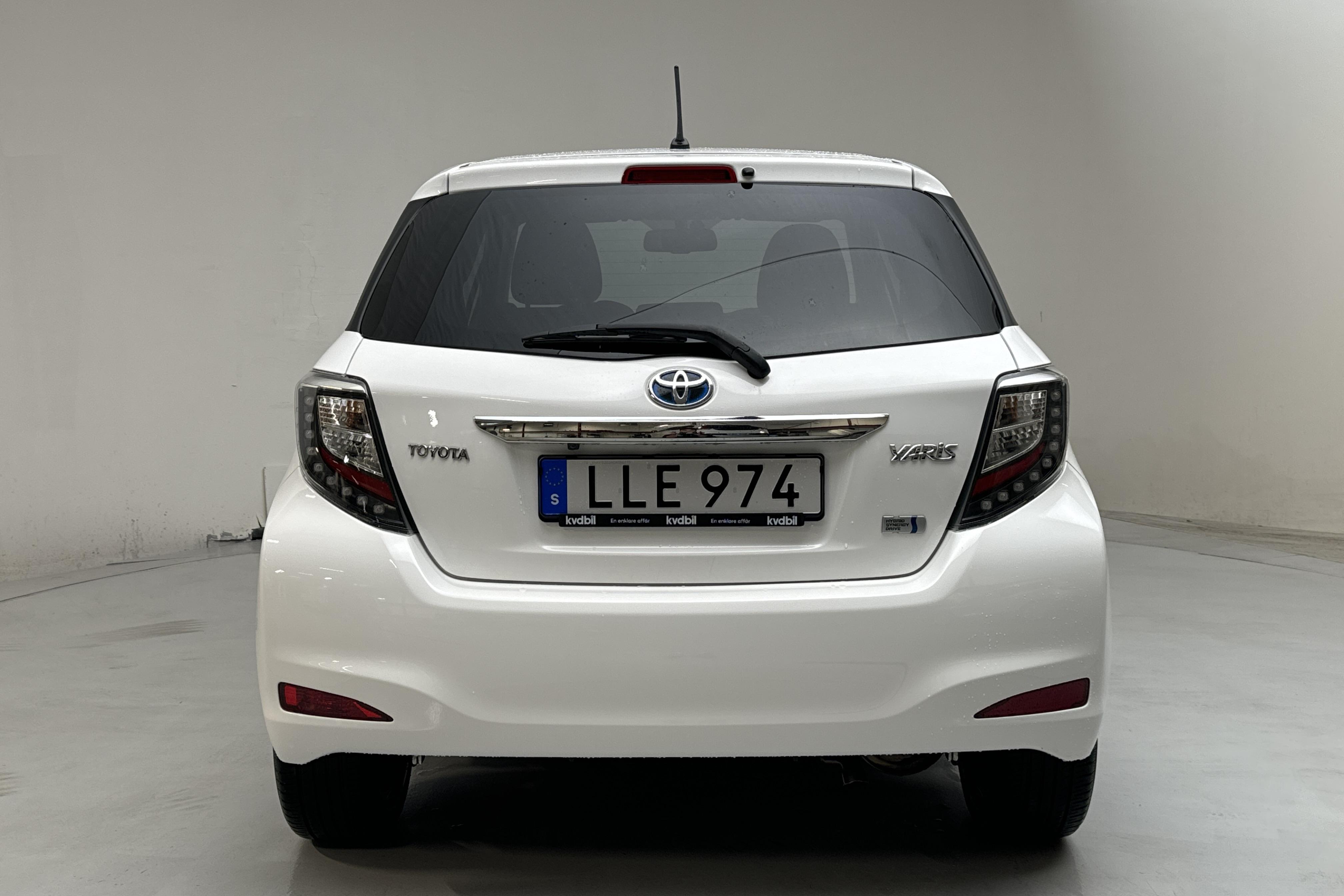 Toyota Yaris 1.5 HSD 5dr (75hk) - 100 390 km - Automatic - white - 2014